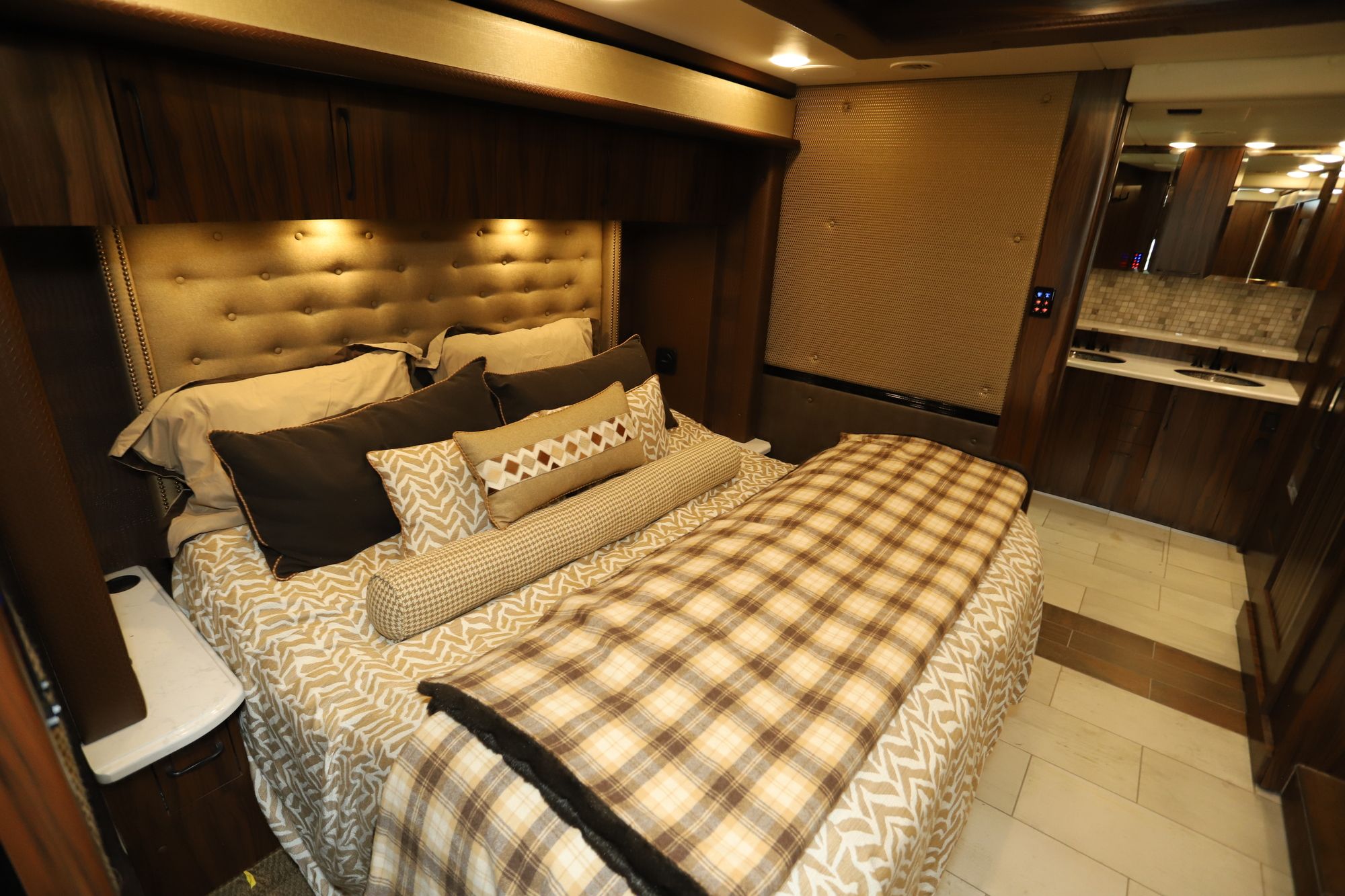 Used 2019 Foretravel Foretravel IH-45 Class A  For Sale