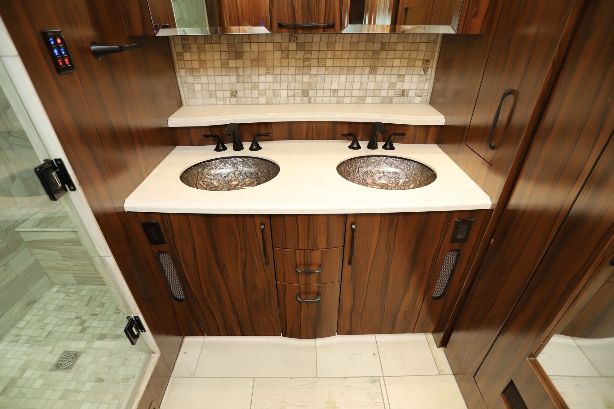 Used 2019 Foretravel Foretravel IH-45 Class A  For Sale