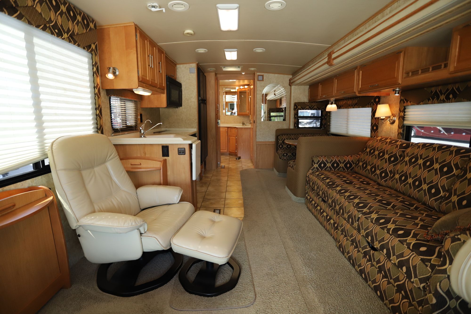 Used 2006 Winnebago Journey 36SG Class A  For Sale