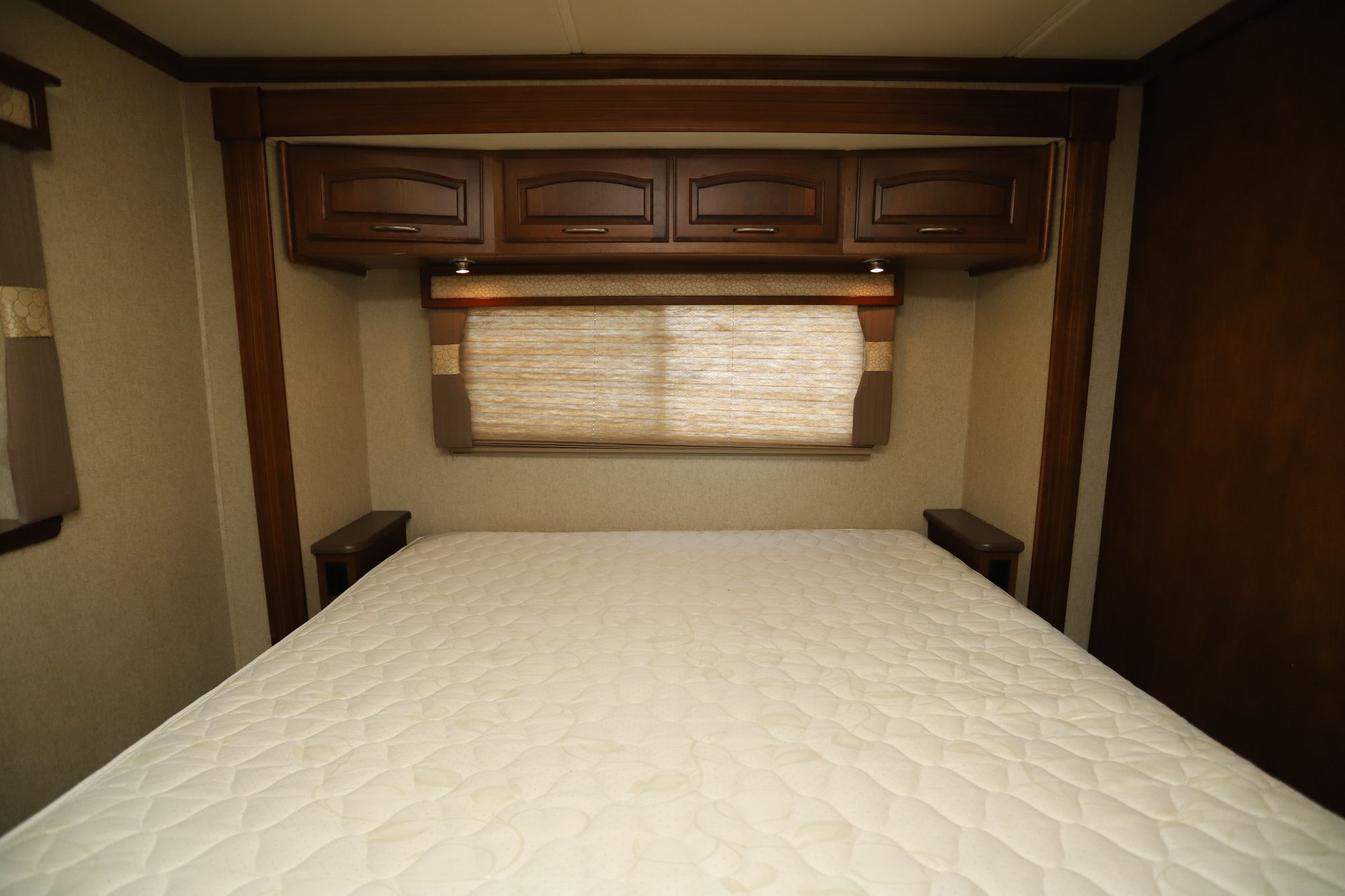 Used 2013 Coachmen Encounter 36BH Class A  For Sale