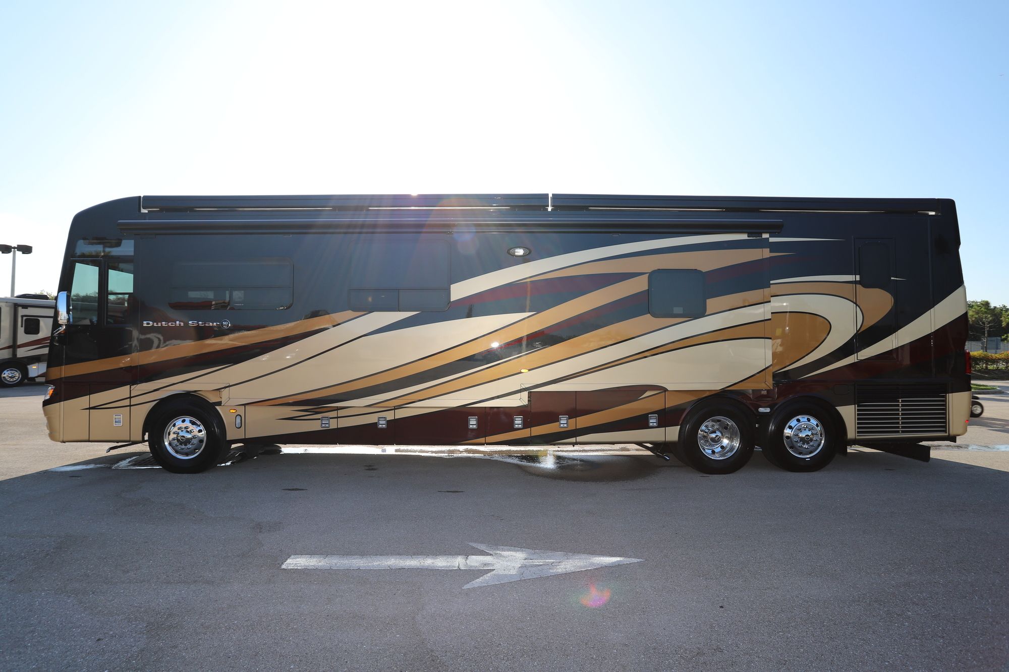 Used 2018 Newmar Dutch Star 4369 Class A  For Sale