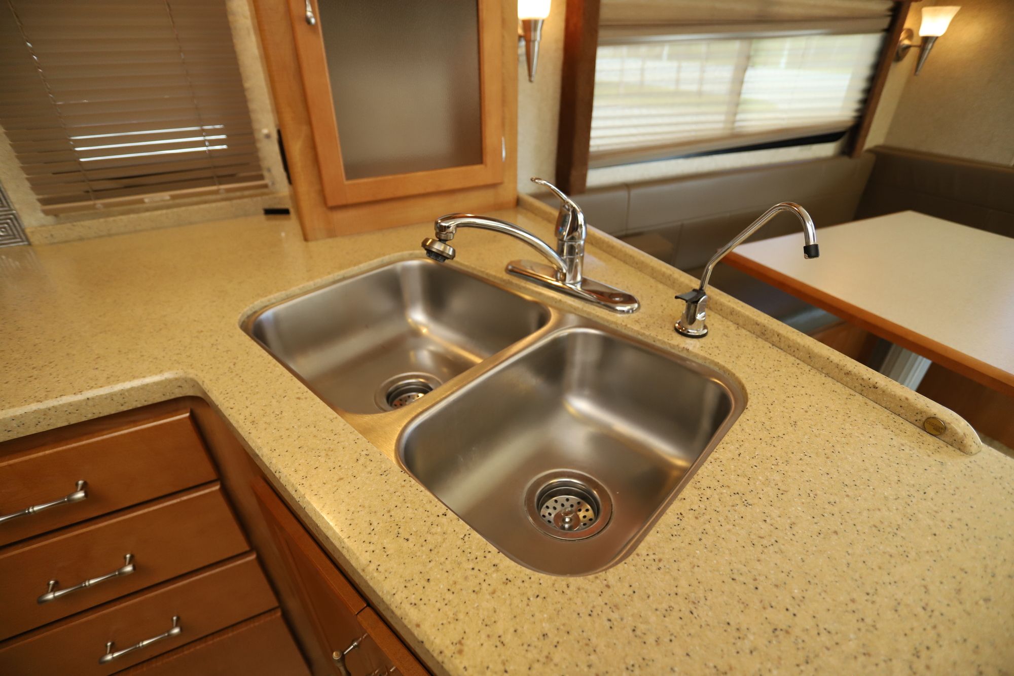 Used 2008 Winnebago Voyage 32H Class A  For Sale