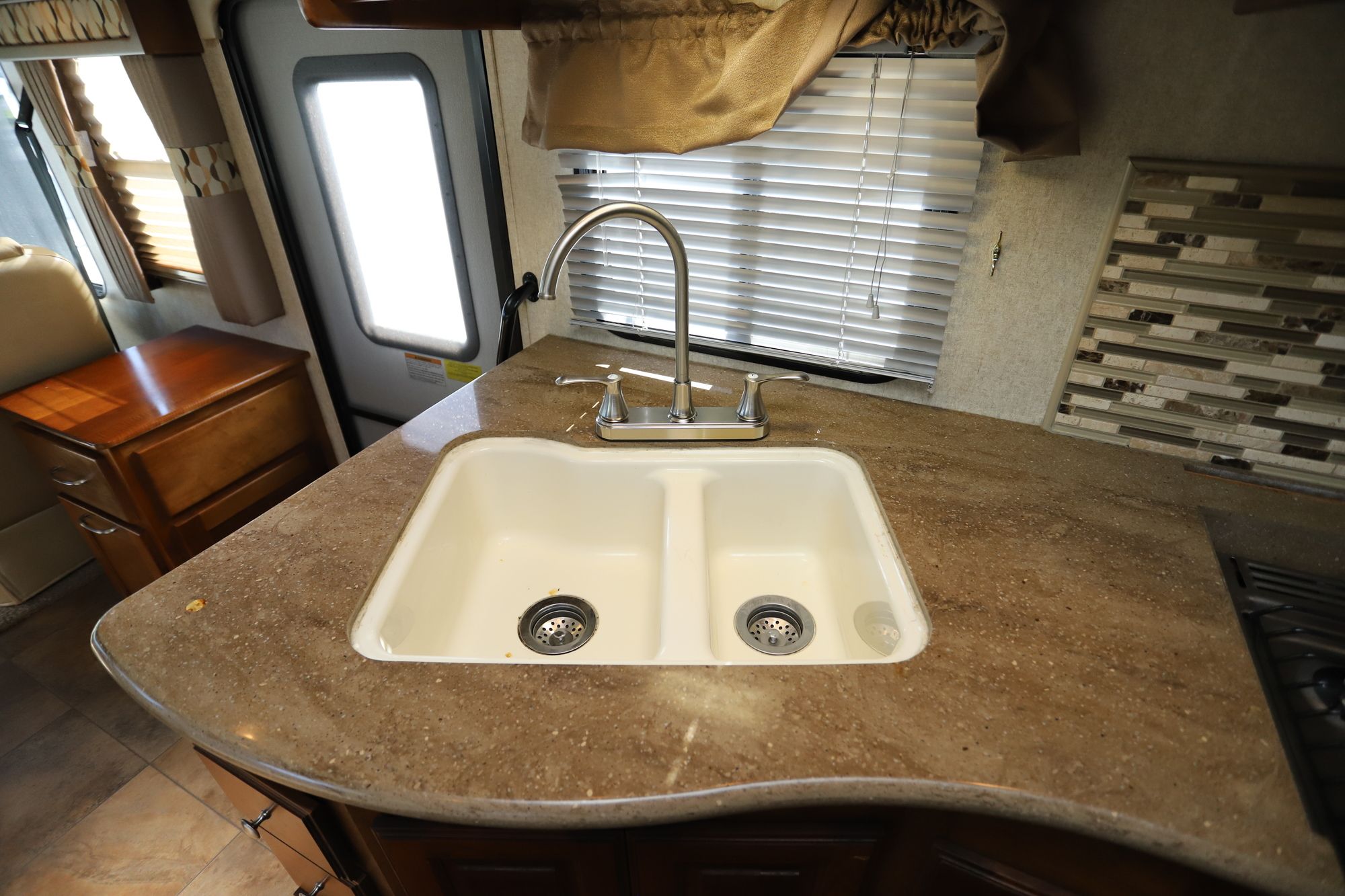 Used 2013 Coachmen Encounter 36BH Class A  For Sale