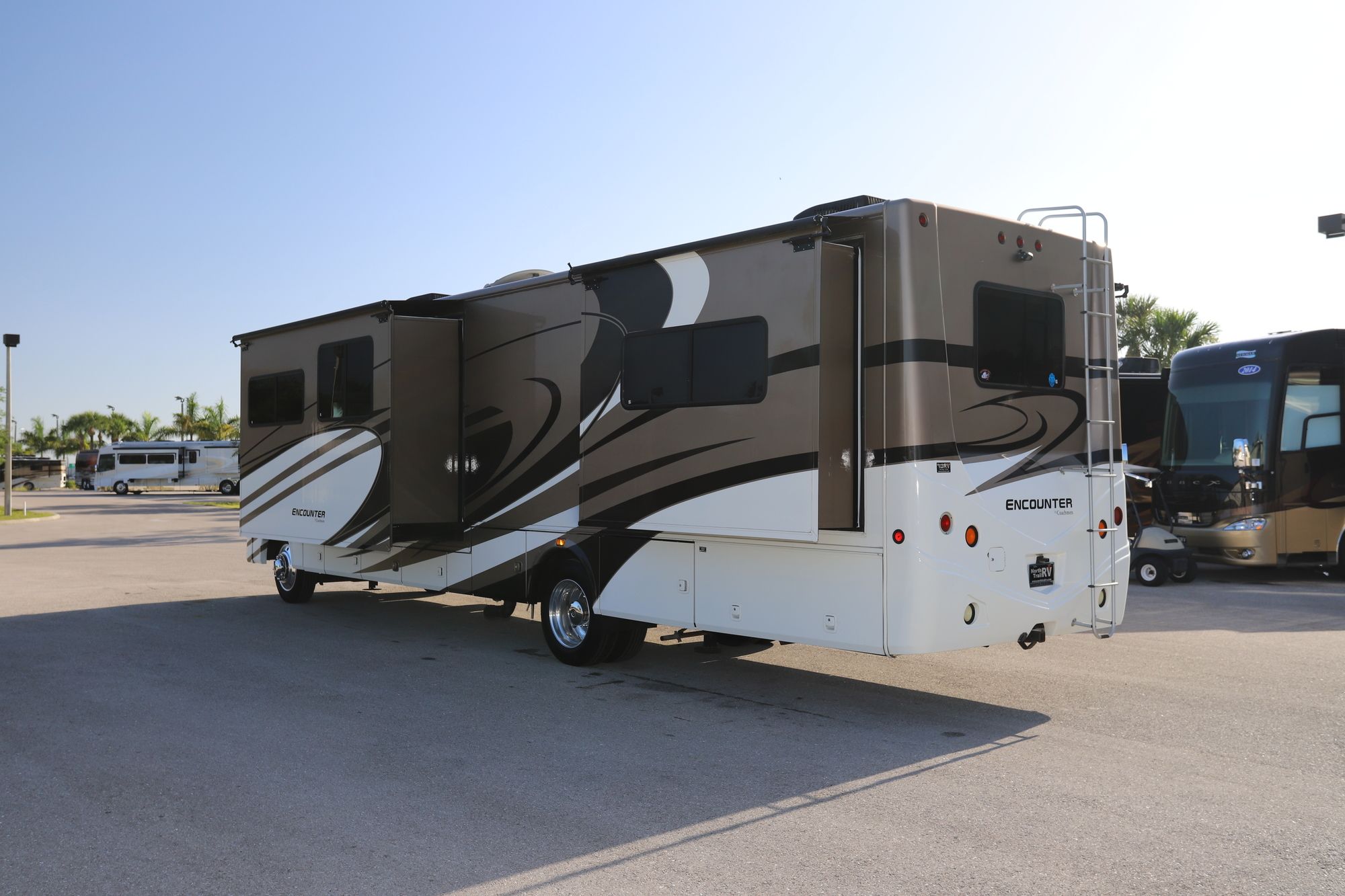 Used 2013 Coachmen Encounter 36BH Class A  For Sale