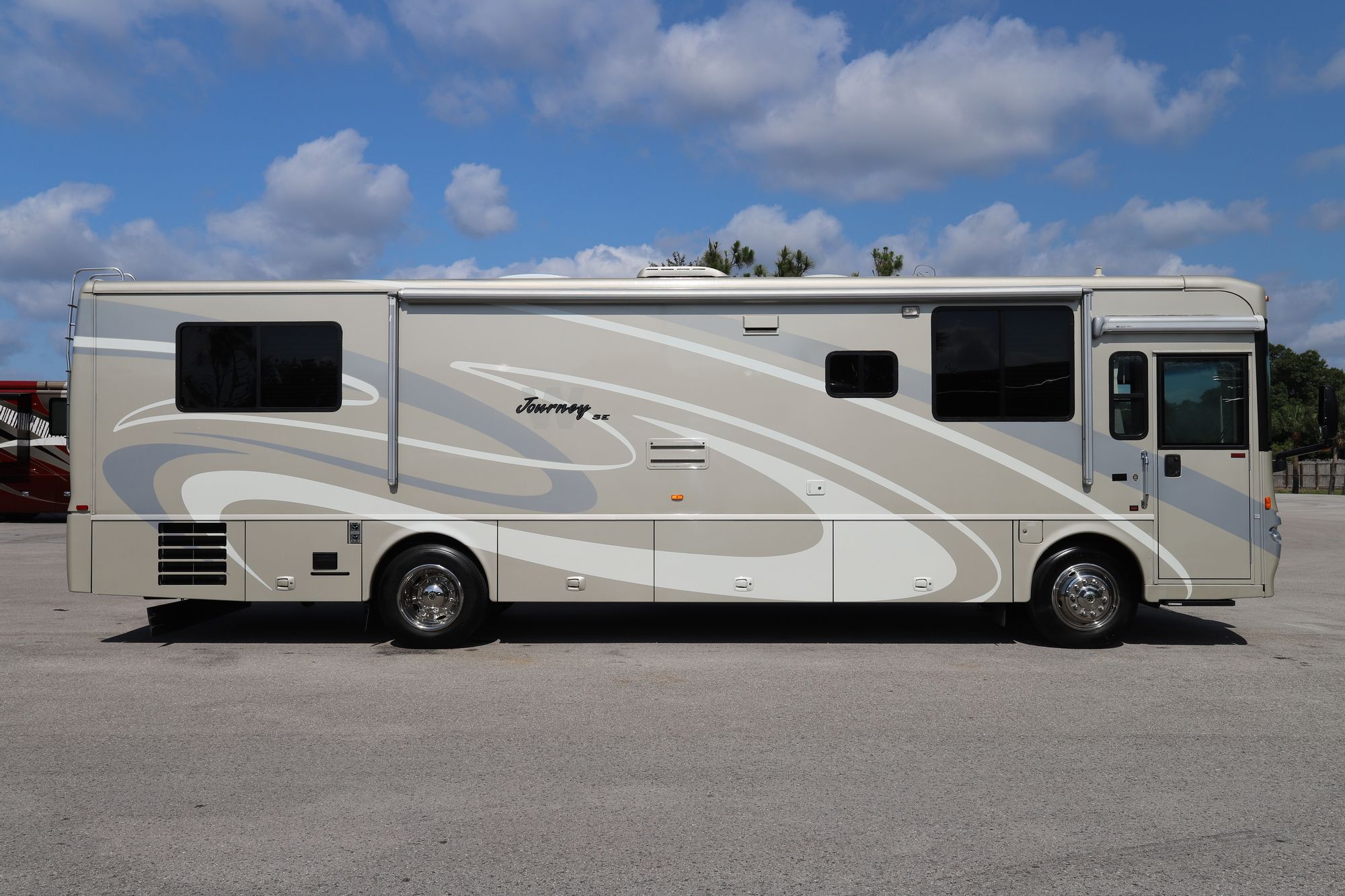 Used 2006 Winnebago Journey 36SG Class A  For Sale