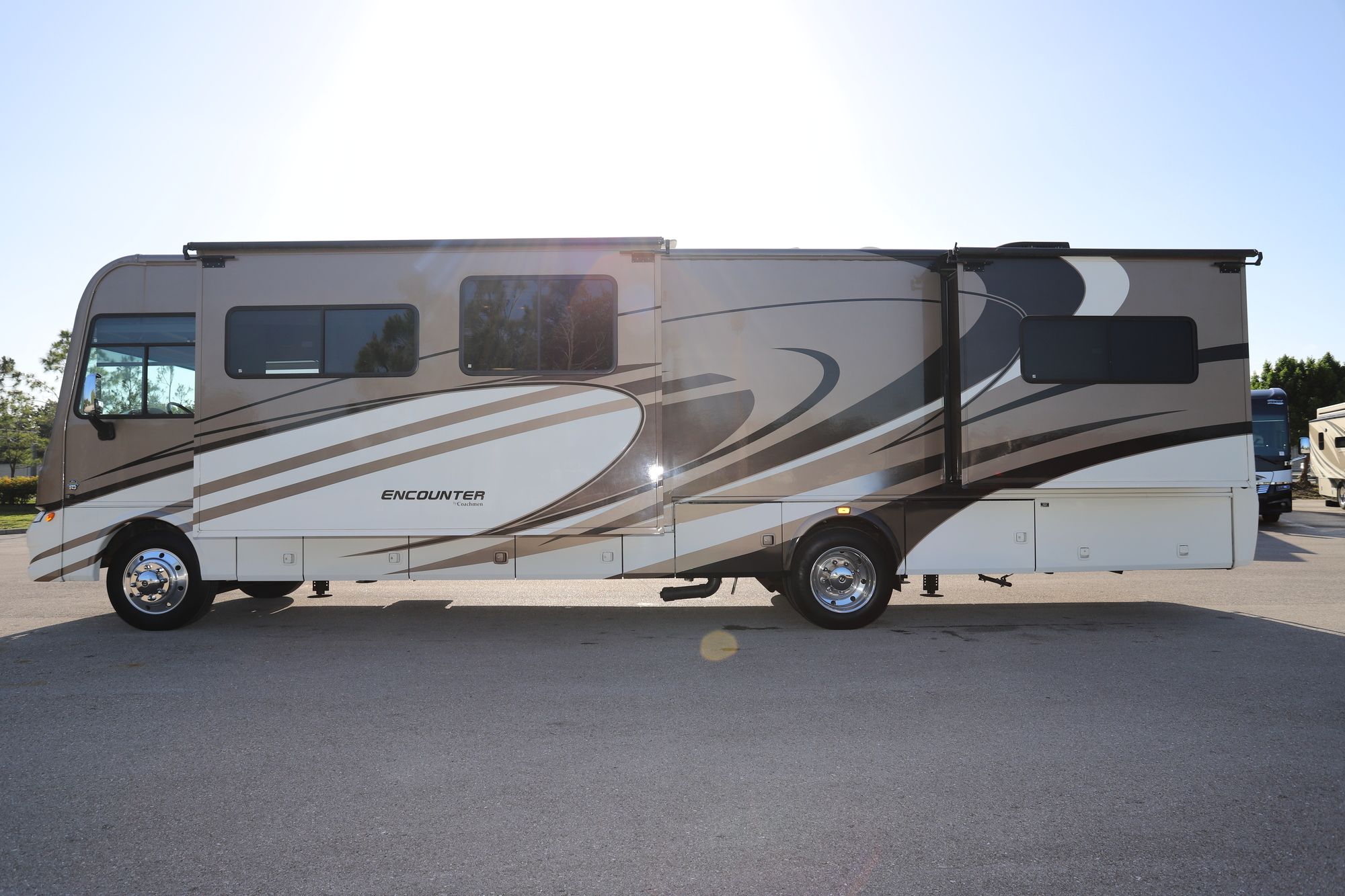 Used 2013 Coachmen Encounter 36BH Class A  For Sale