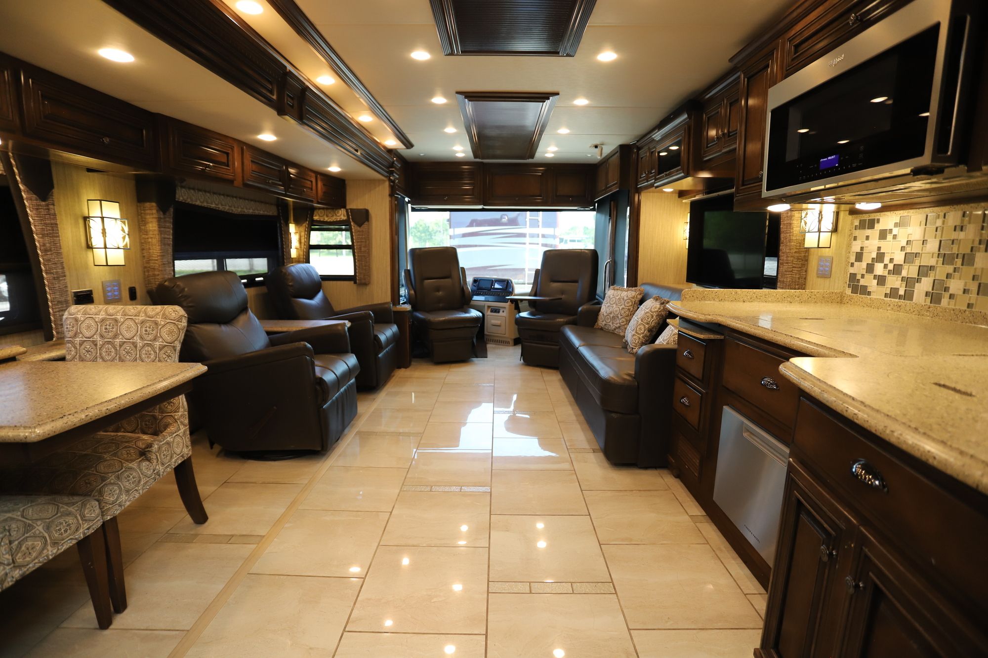 Used 2018 Newmar Dutch Star 4369 Class A  For Sale