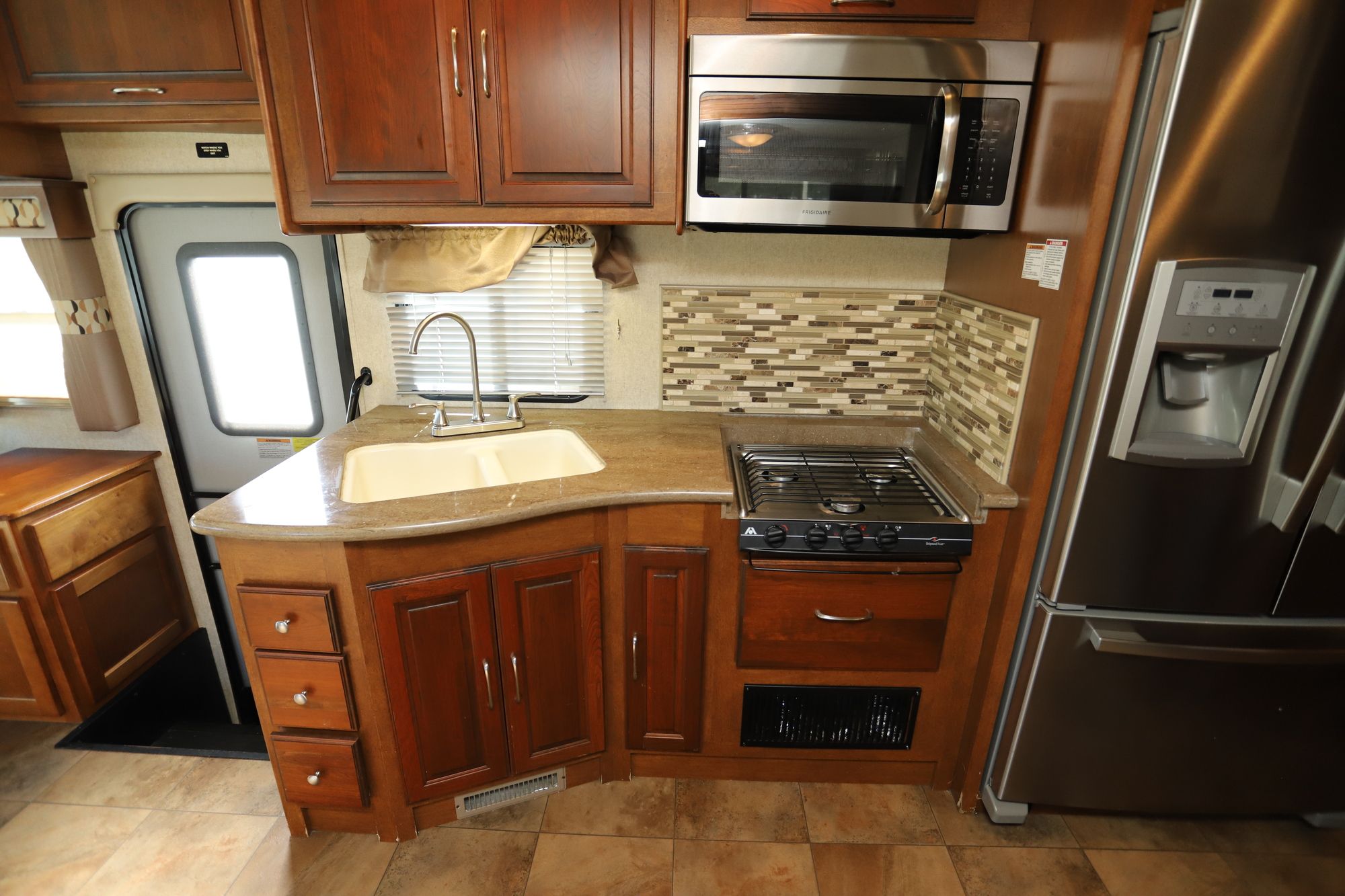 Used 2013 Coachmen Encounter 36BH Class A  For Sale