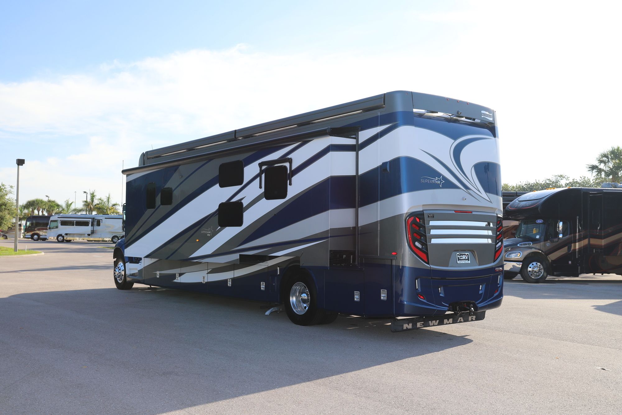 New 2021 Newmar Super Star 4058 Super C  For Sale