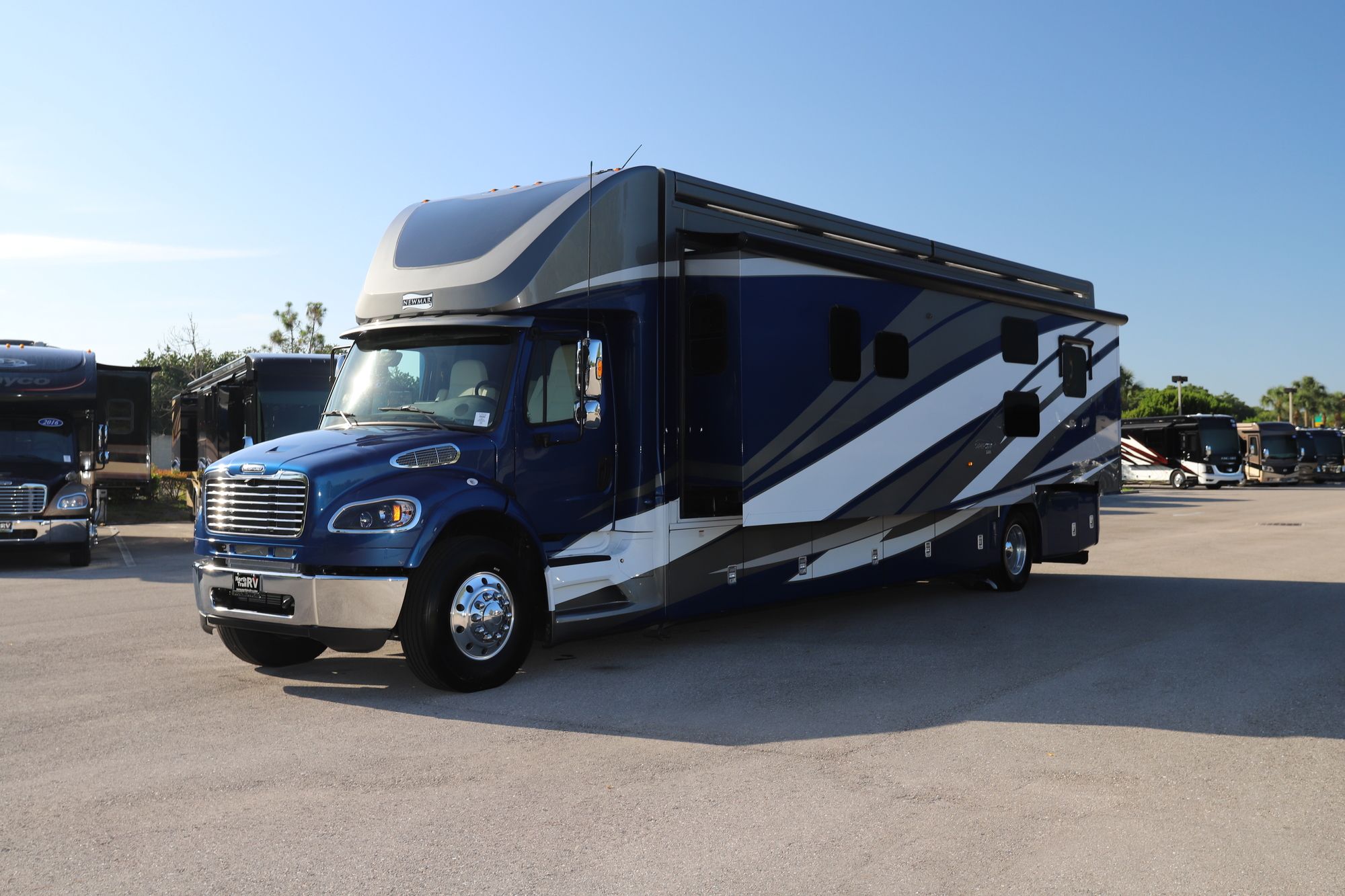 New 2021 Newmar Super Star 4058 Super C  For Sale