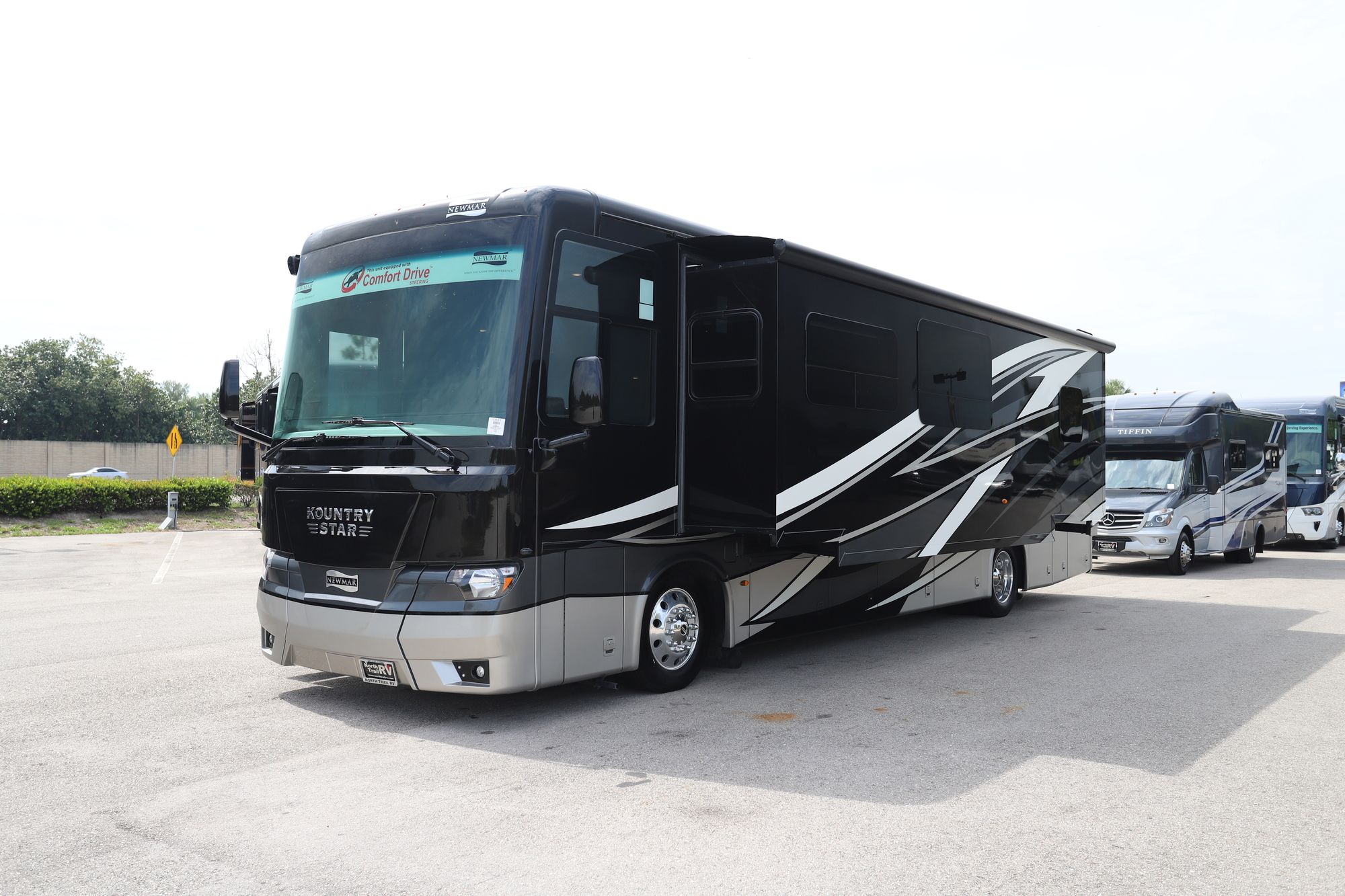 New 2021 Newmar Kountry Star 3709 Class A  For Sale