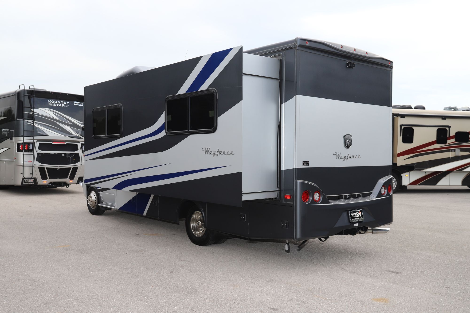 Used 2019 Tiffin Motor Homes Wayfarer 24FW Class C  For Sale