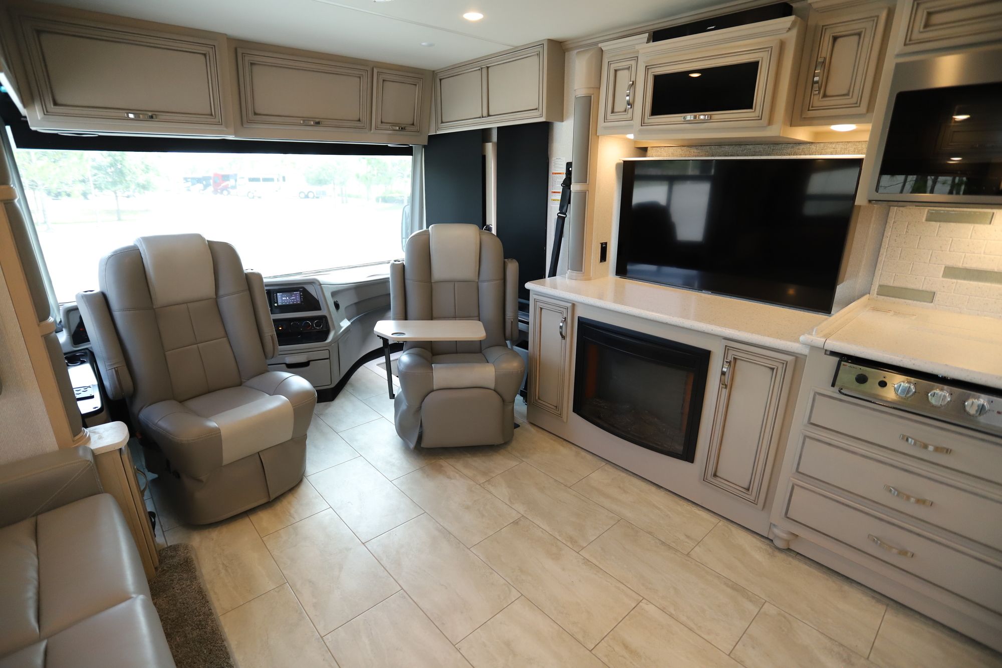 New 2021 Newmar Kountry Star 3709 Class A  For Sale