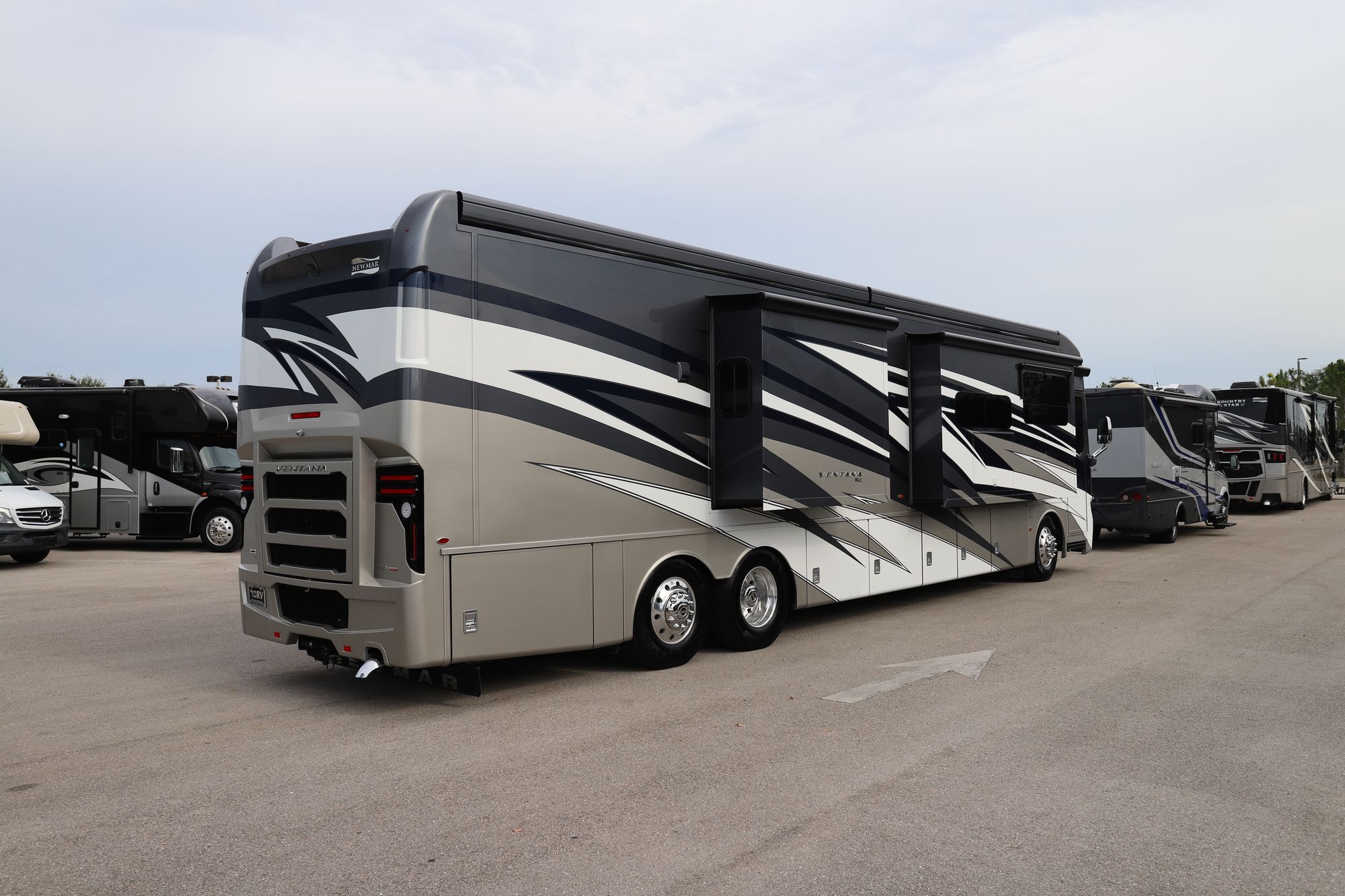 New 2021 Newmar Ventana 4369 Class A  For Sale