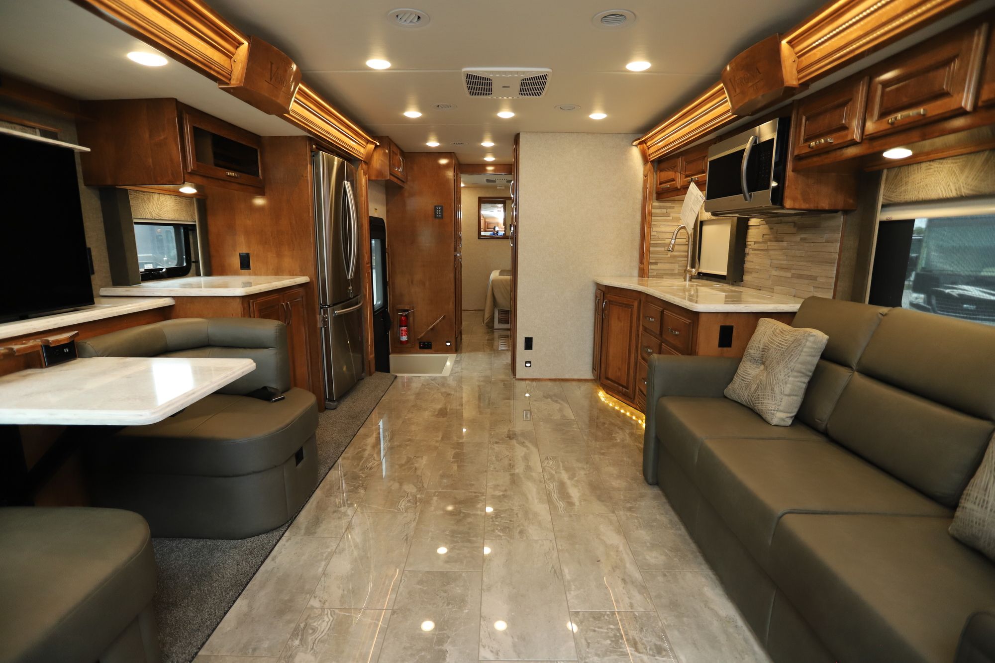 New 2021 Renegade Rv Verona Le 37LMB Super C  For Sale