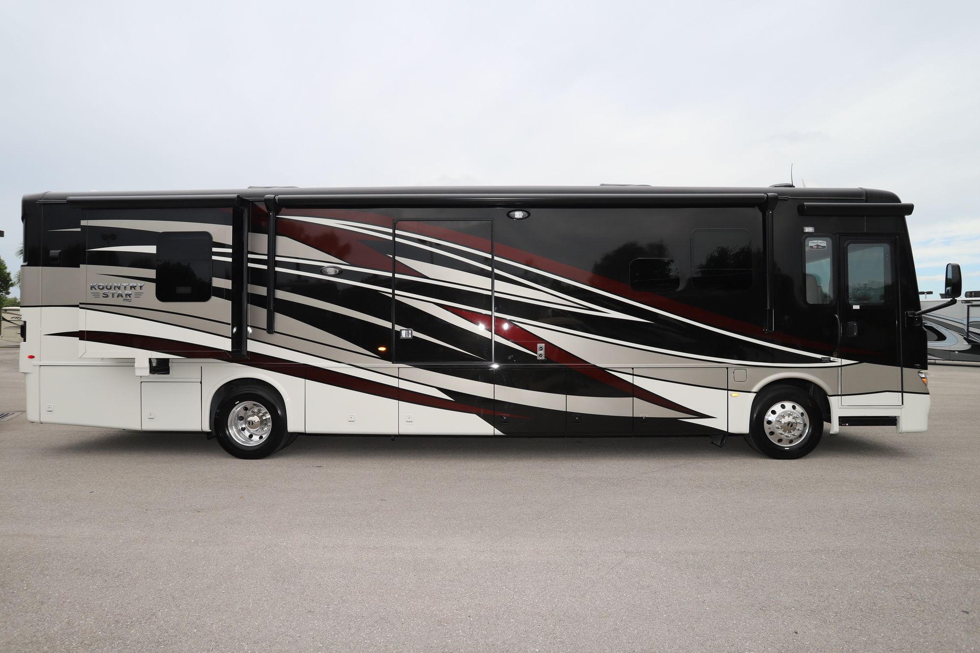 New 2021 Newmar Kountry Star 4011 Class A  For Sale