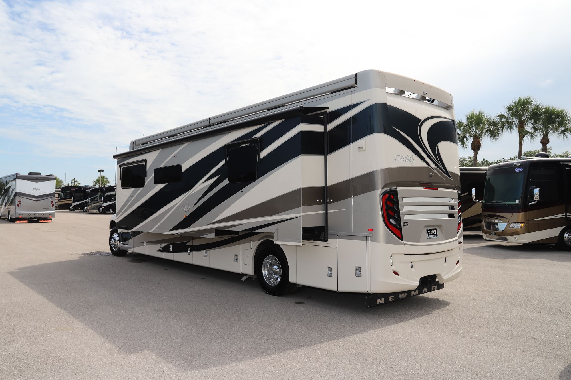 New 2021 Newmar Super Star 4061 Super C  For Sale