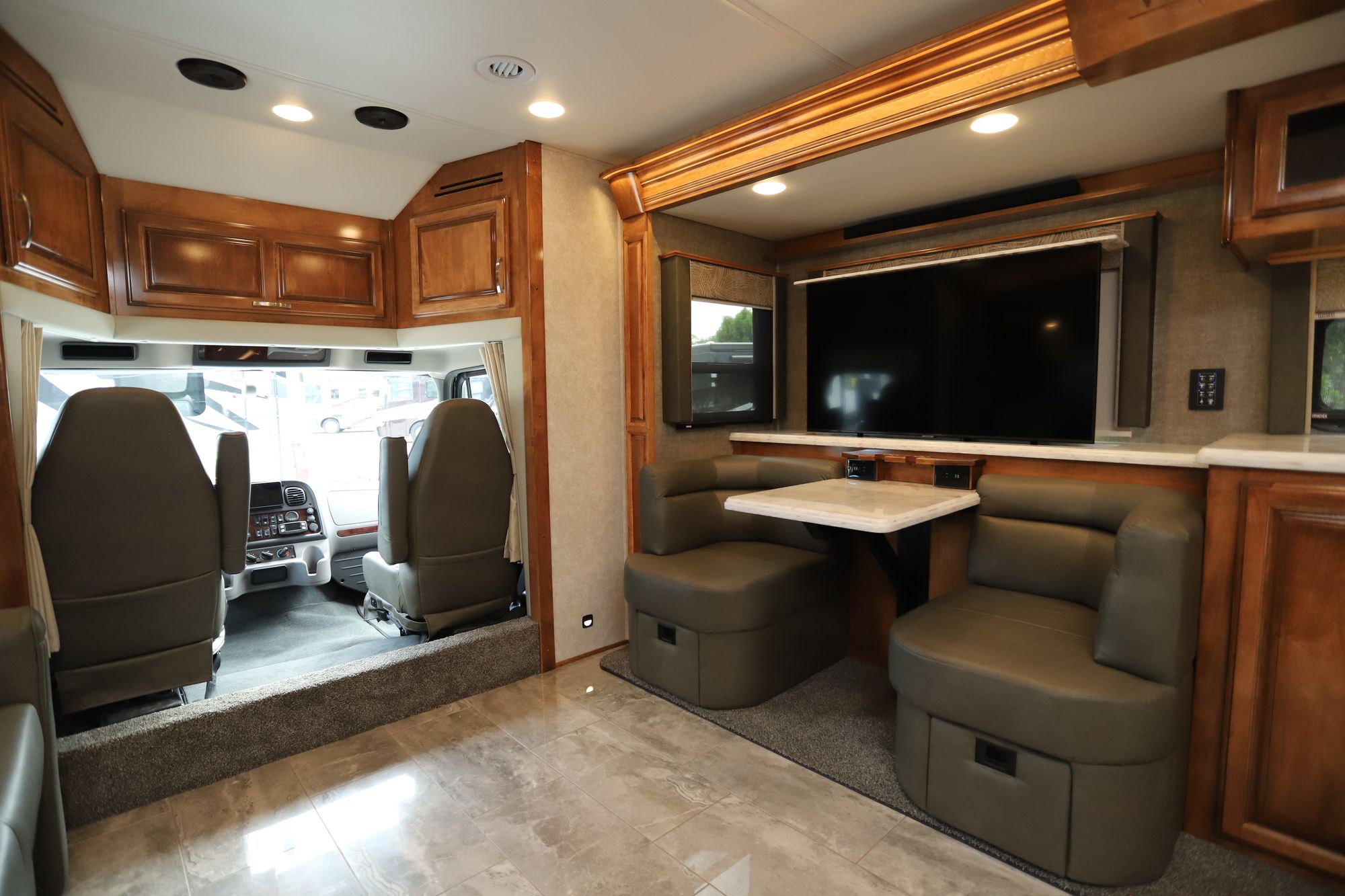 New 2021 Renegade Rv Verona Le 37LMB Super C  For Sale