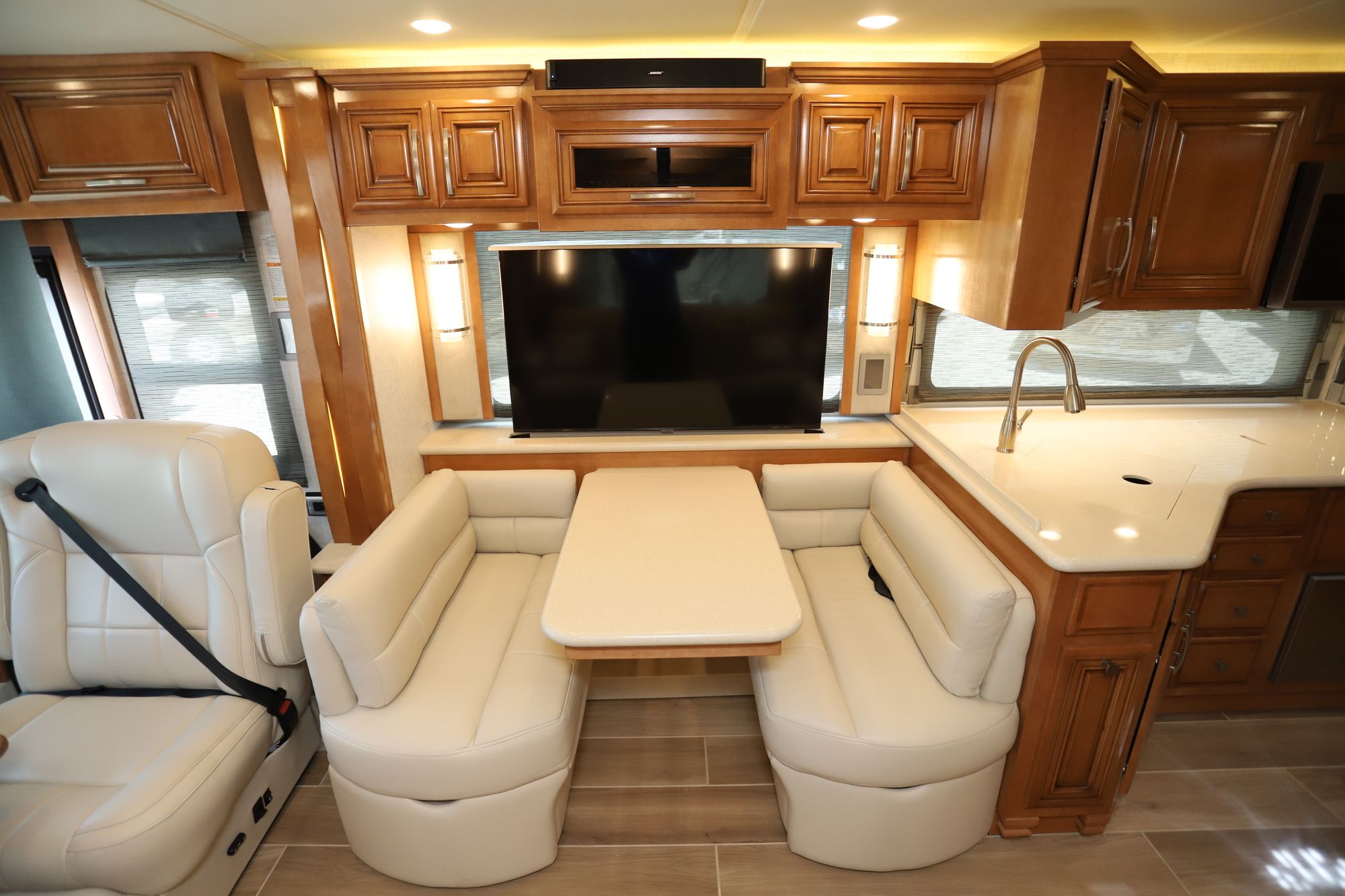 New 2021 Newmar New Aire 3343 Class A  For Sale