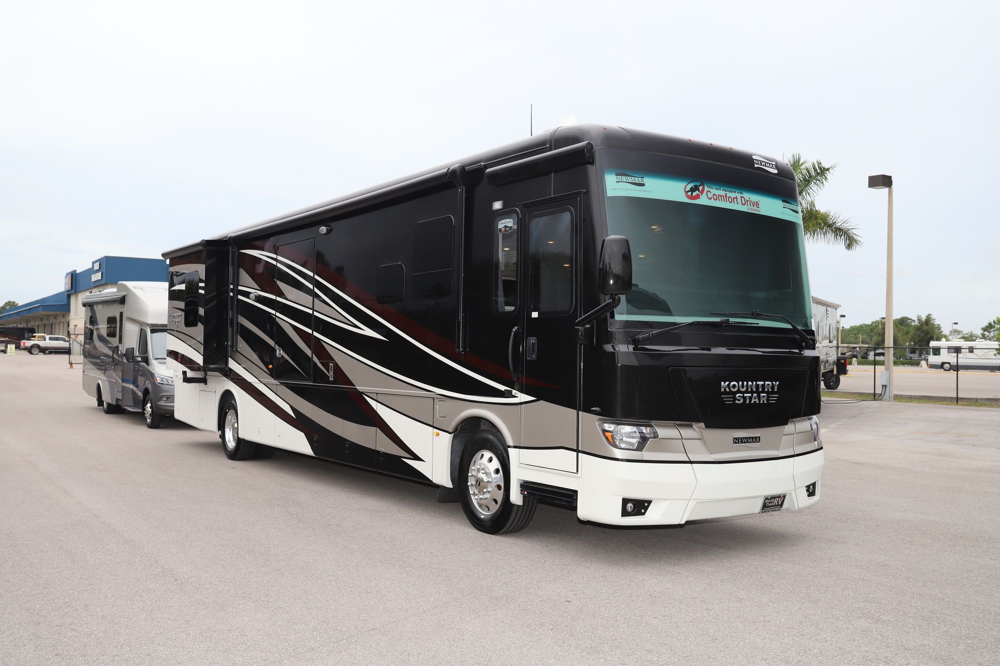 New 2021 Newmar Kountry Star 4011 Class A  For Sale