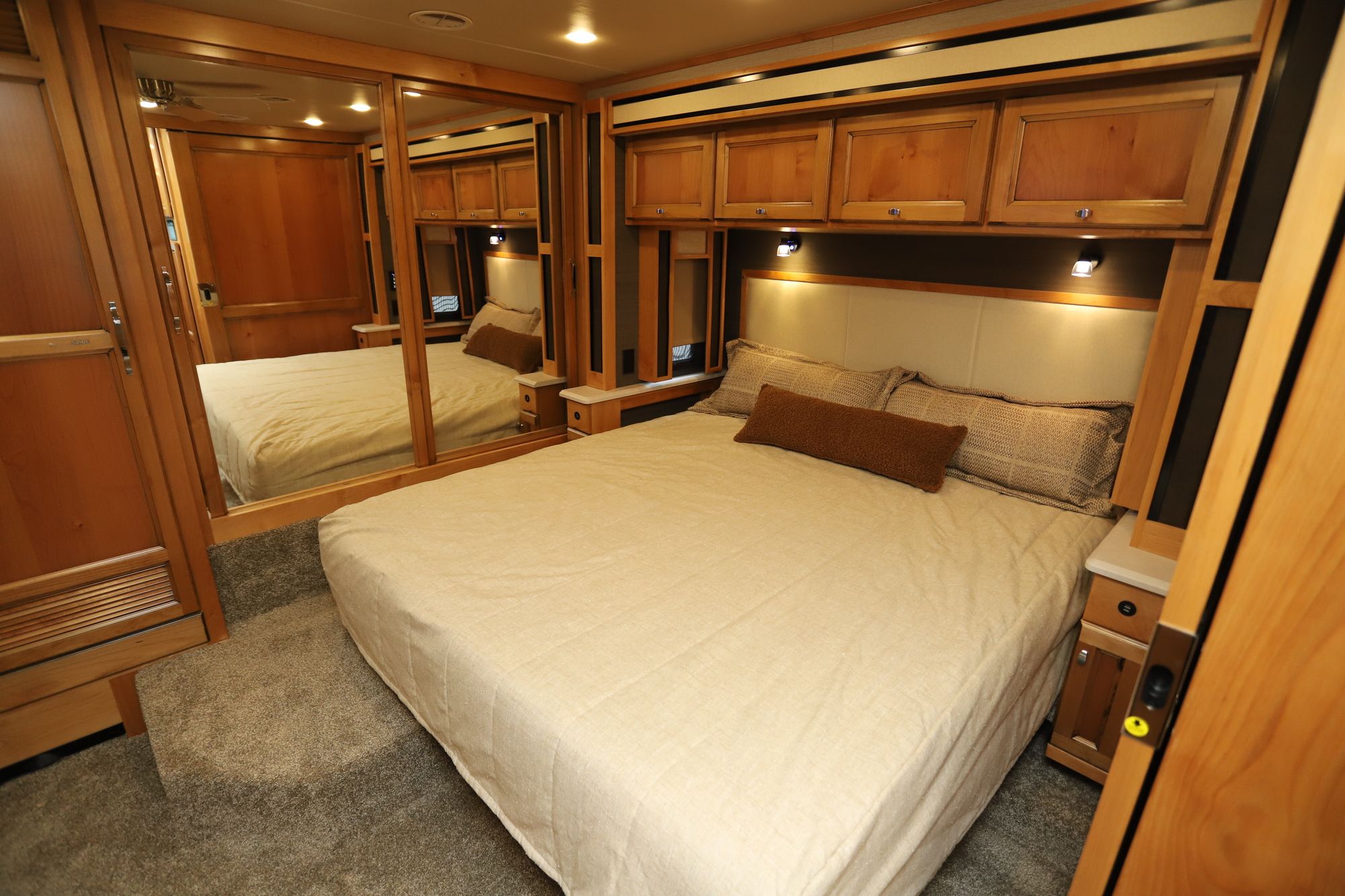 Used 2021 Tiffin Motor Homes Allegro Red 33AA Class A  For Sale