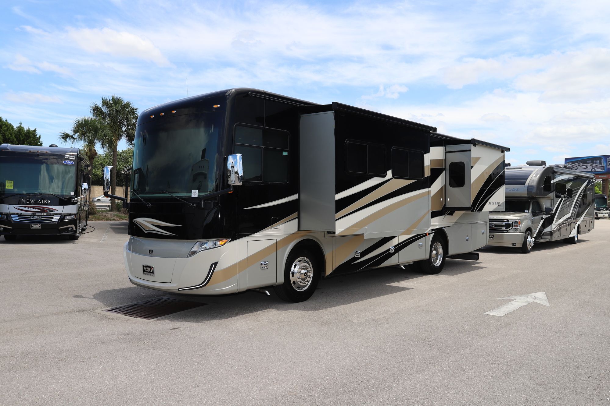 Used 2021 Tiffin Motor Homes Allegro Red 33AA Class A  For Sale