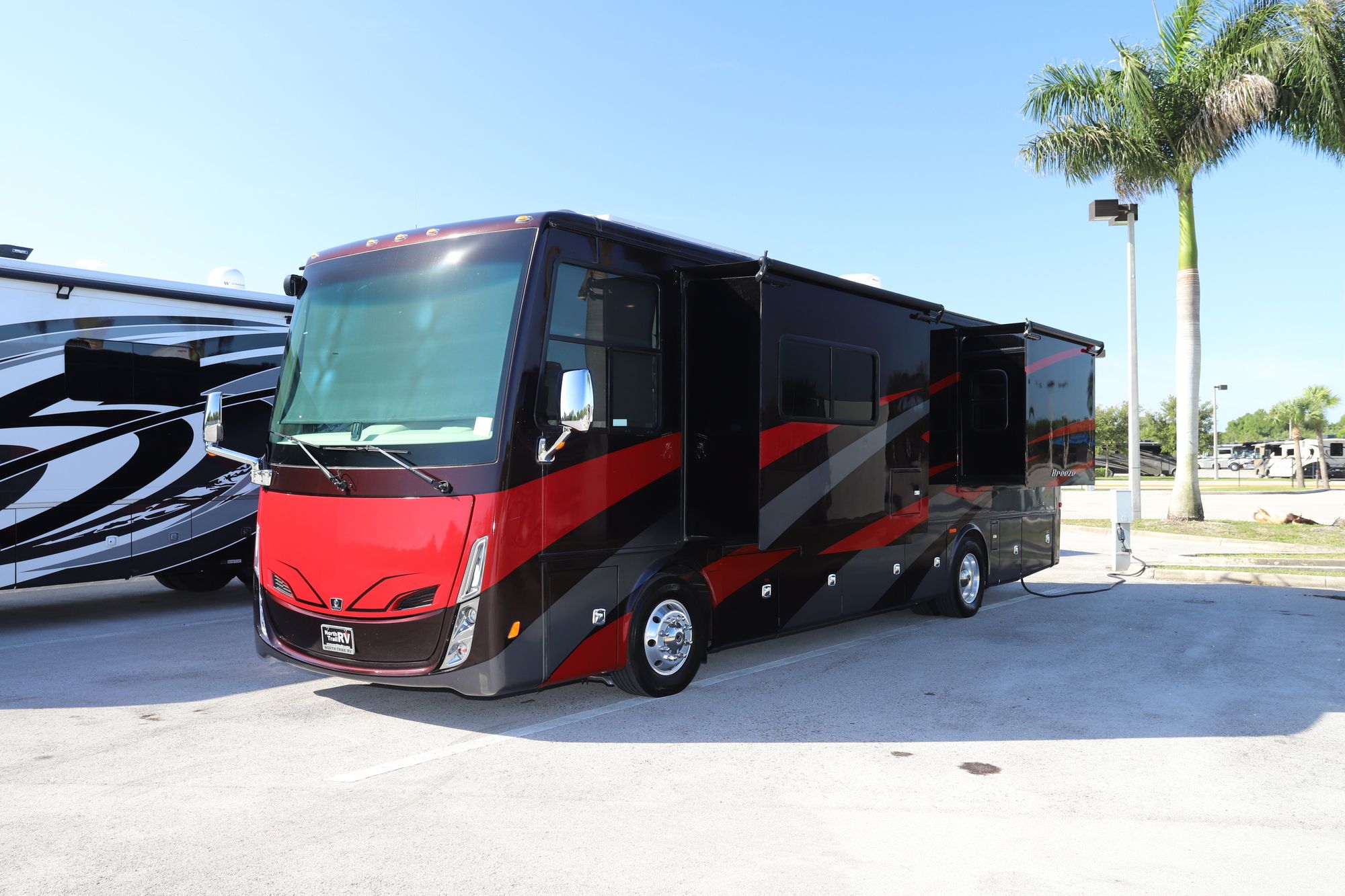 Used 2020 Tiffin Motor Homes Breeze 33BR Class A  For Sale