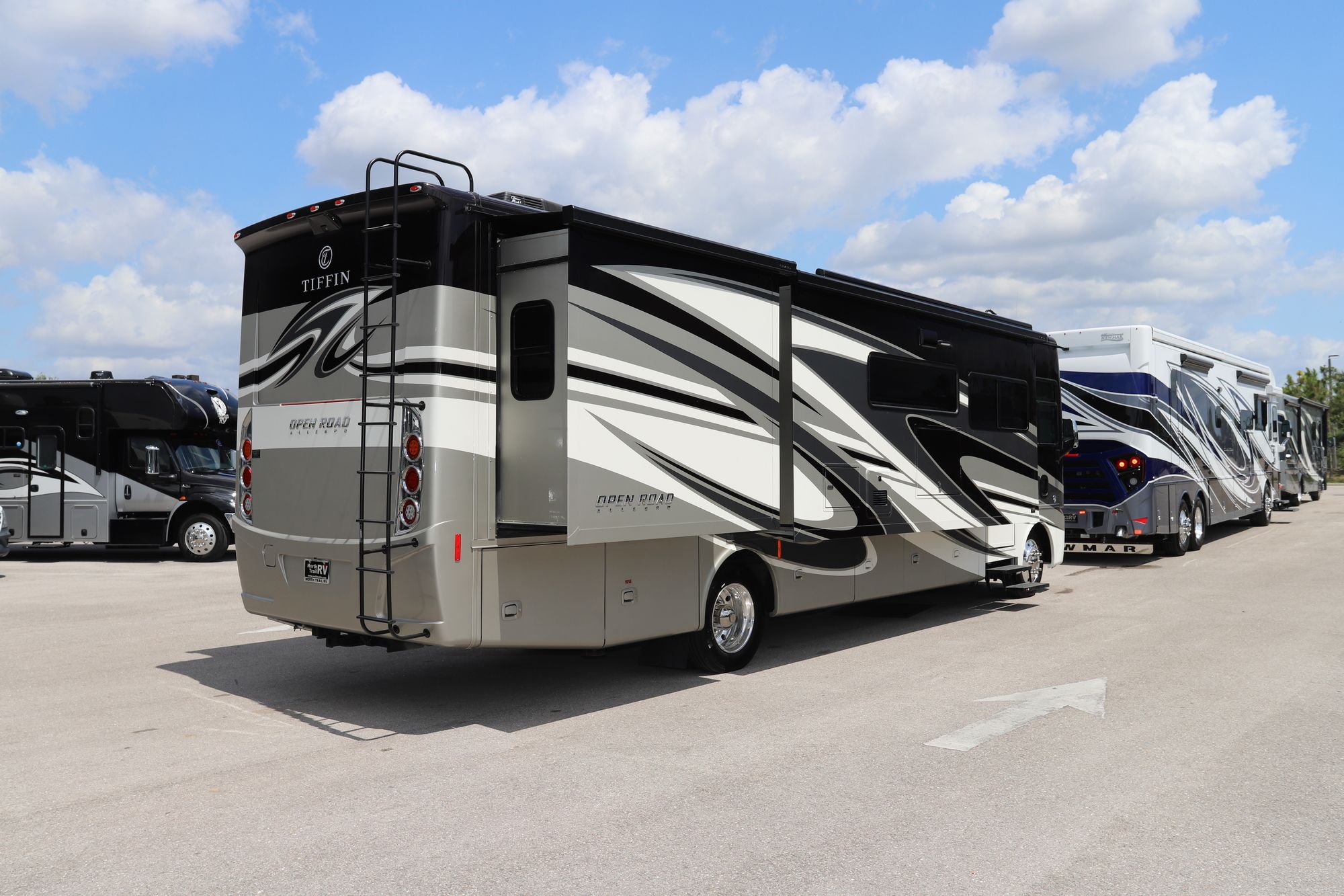 New 2021 Tiffin Motor Homes Allegro 34PA Class A  For Sale