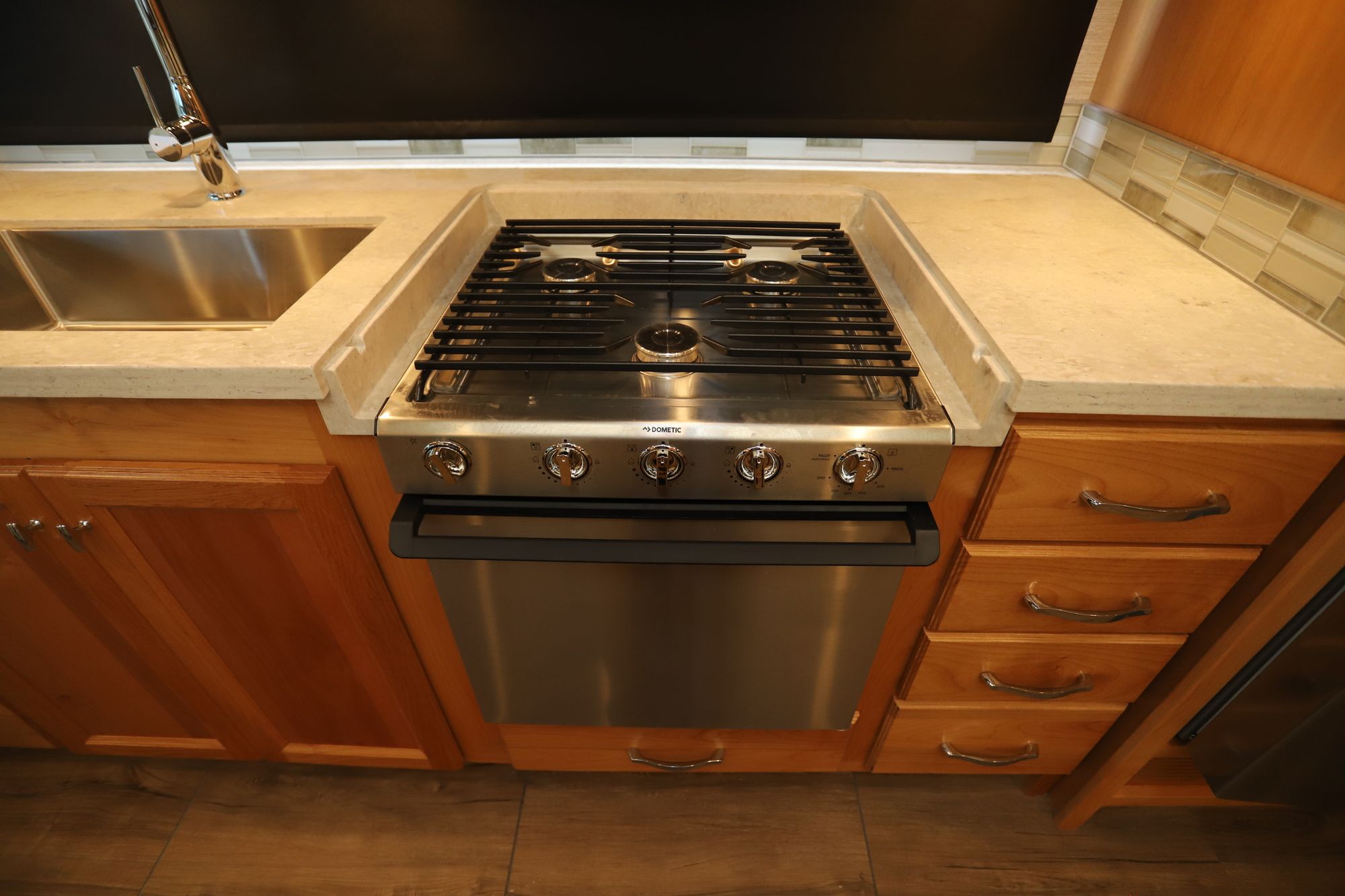 New 2021 Tiffin Motor Homes Allegro Red 38LL Class A  For Sale