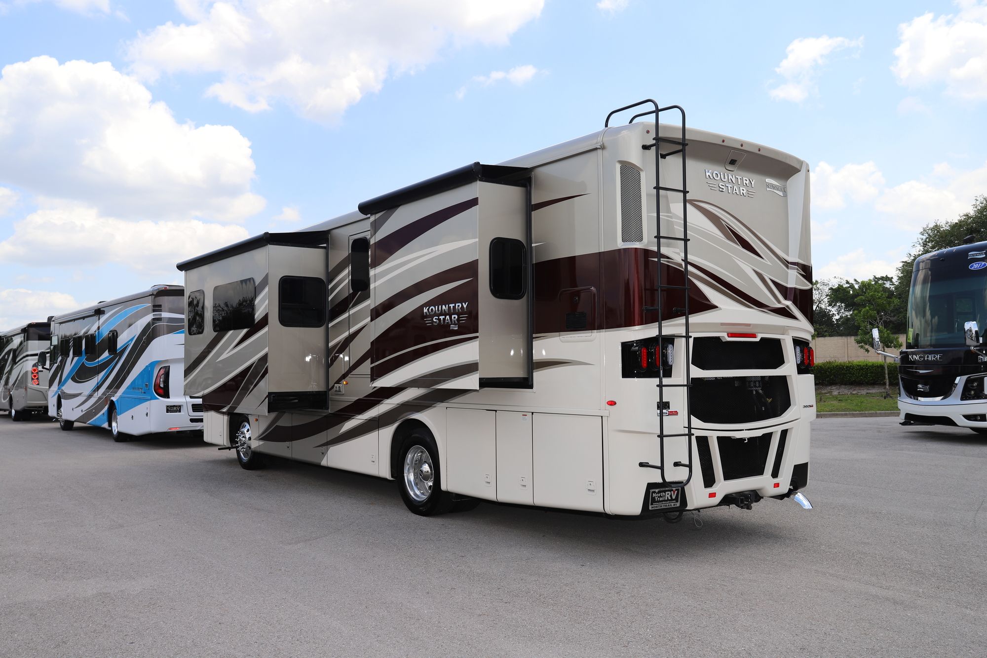 New 2021 Newmar Kountry Star 3412 Class A  For Sale