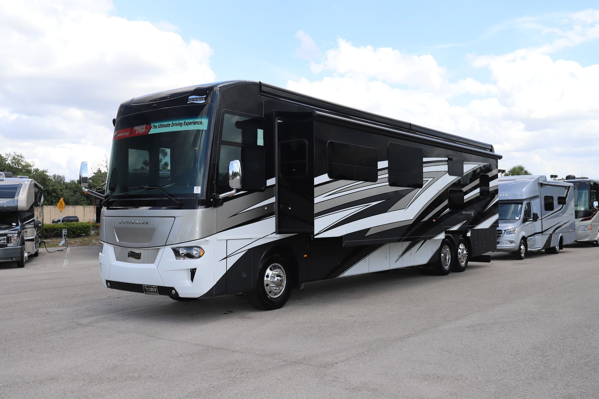 New 2021 Newmar Ventana 4326 Class A  For Sale