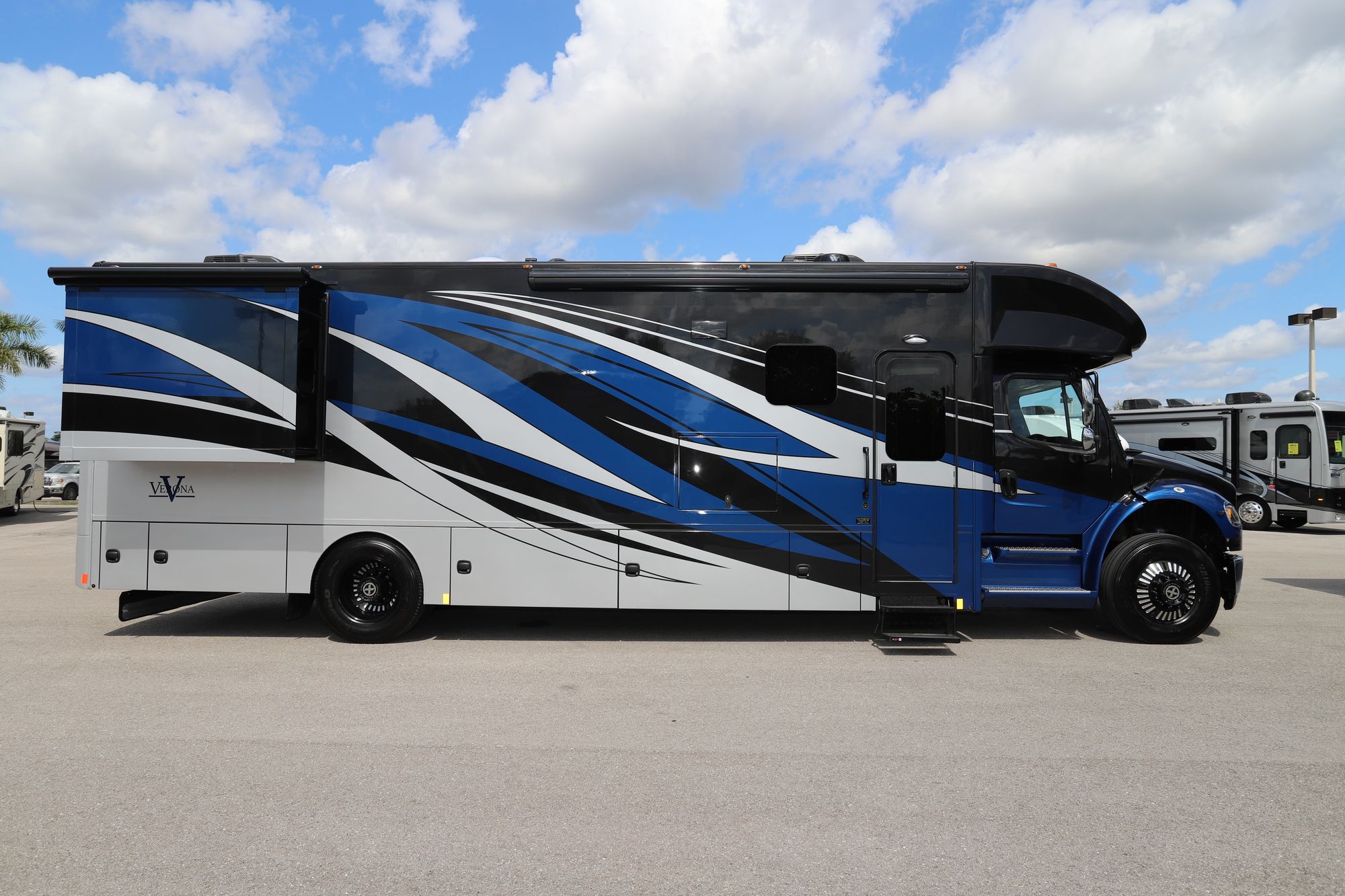 New 2022 Renegade Rv Verona 36VSB Super C  For Sale