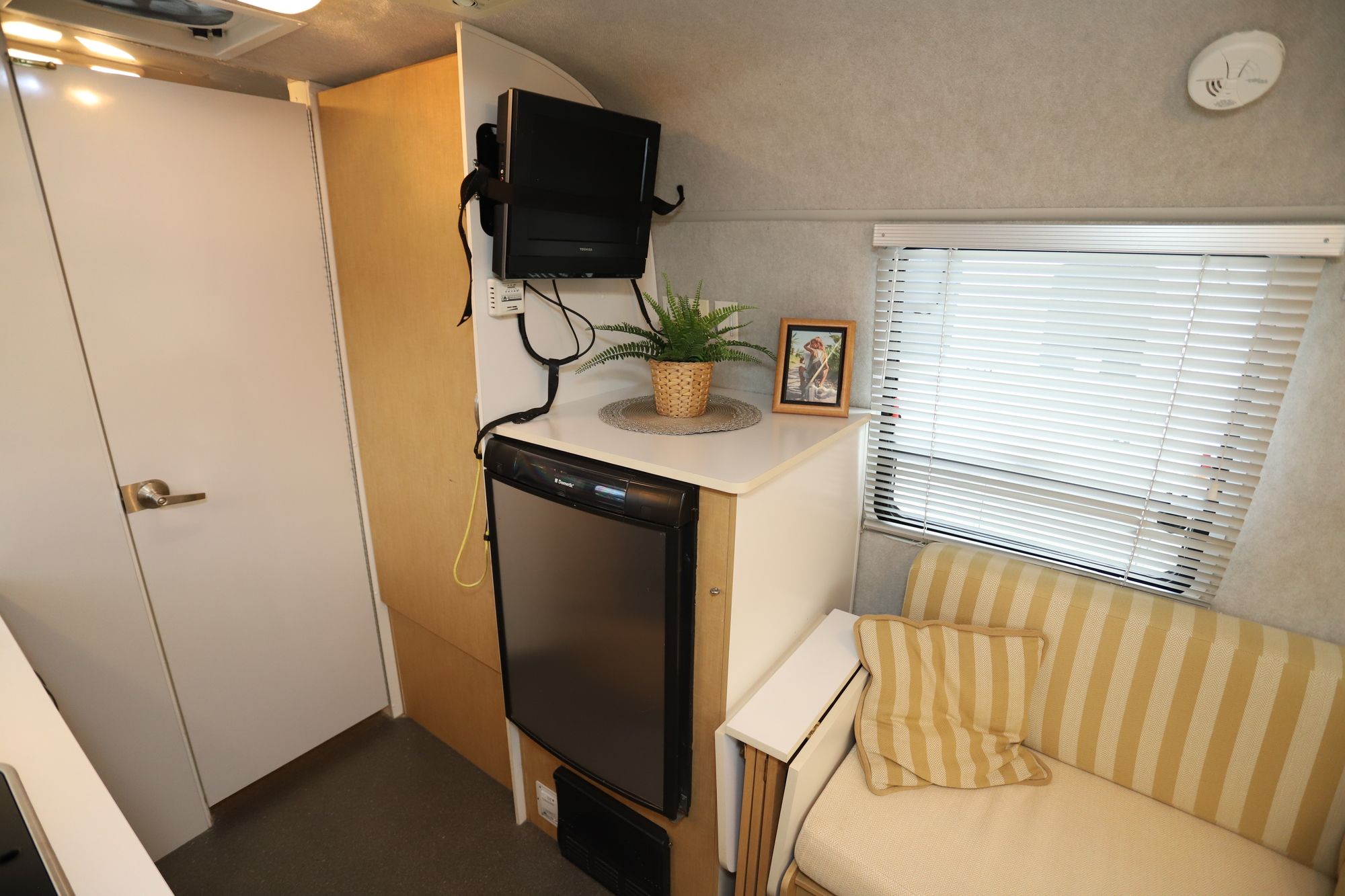 Used 2009 Airstream Sport 17 SPORT Travel Trailer  For Sale