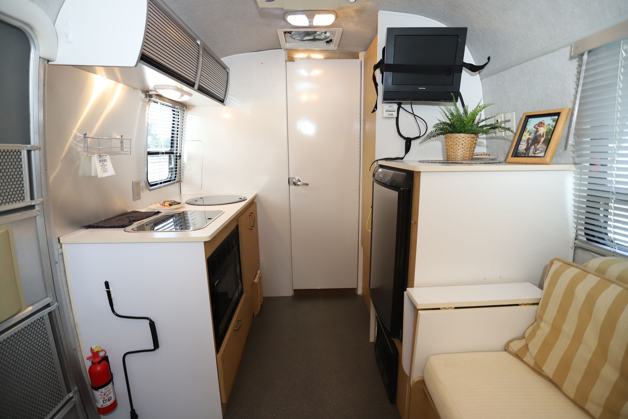 Used 2009 Airstream Sport 17 SPORT Travel Trailer  For Sale