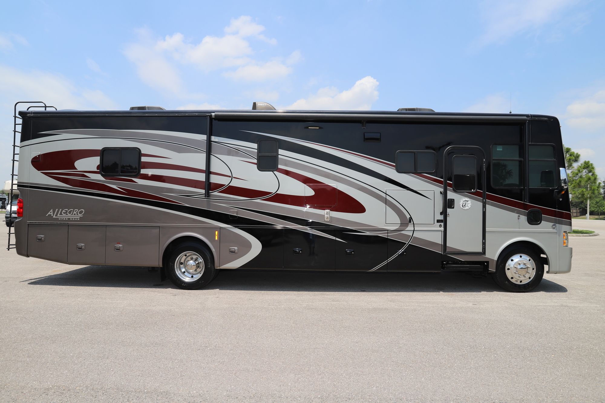 Used 2016 Tiffin Motor Homes Allegro 36LA Class A  For Sale