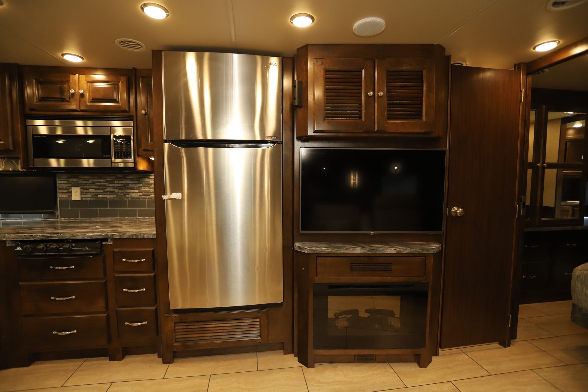 Used 2016 Tiffin Motor Homes Allegro 36LA Class A  For Sale