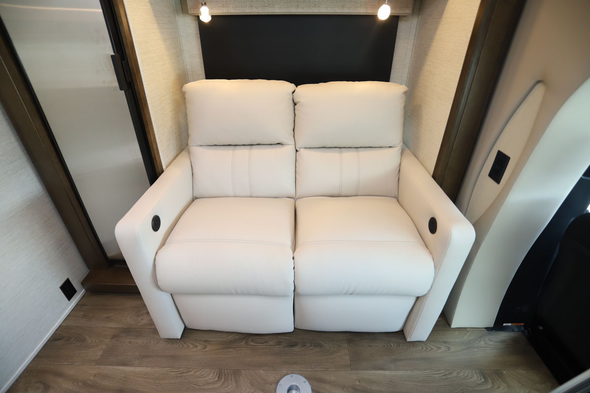 New 2021 Tiffin Motor Homes Wayfarer 25TW Class C  For Sale