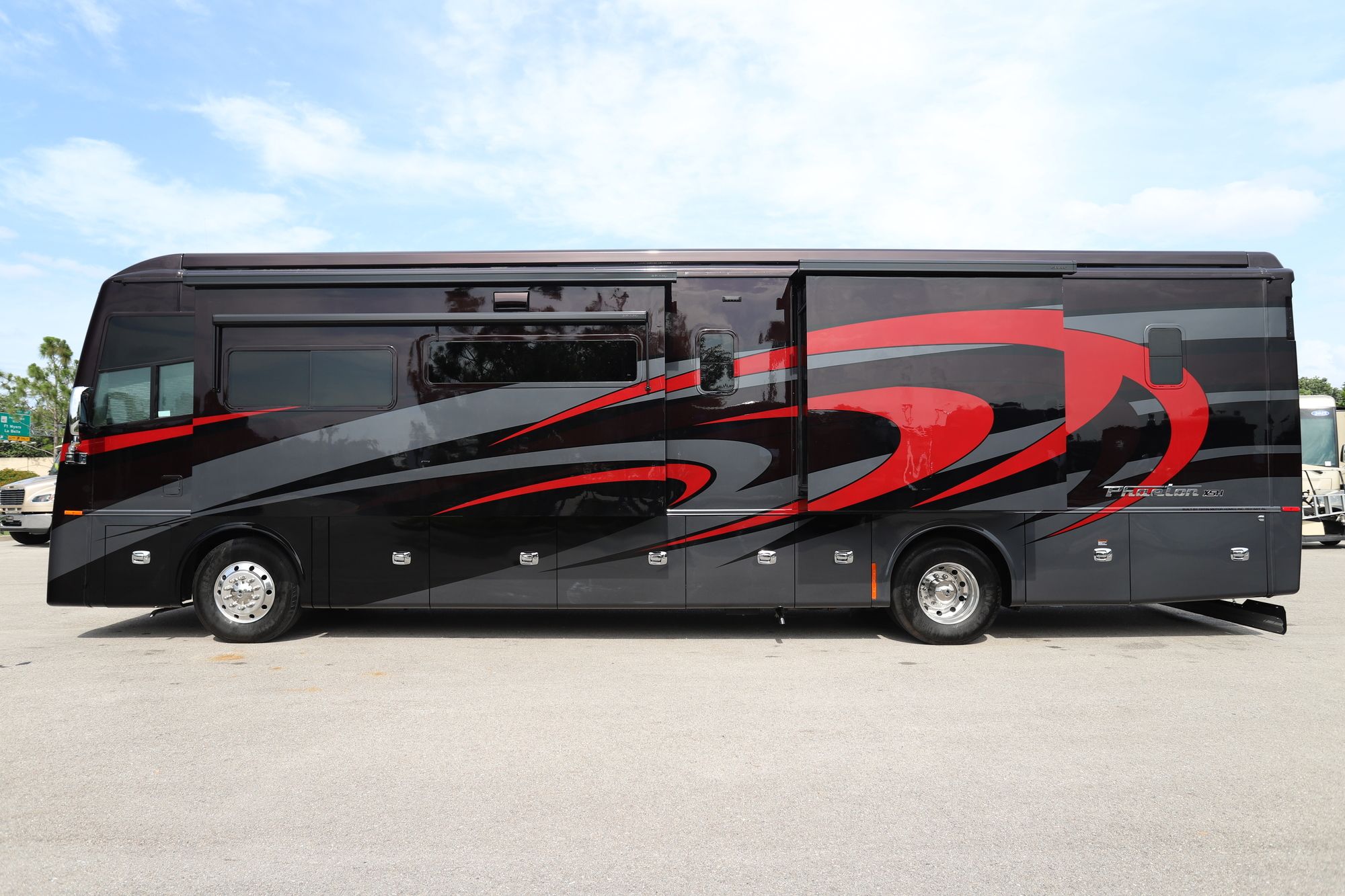 New 2021 Tiffin Motor Homes Phaeton 40 IH Class A  For Sale