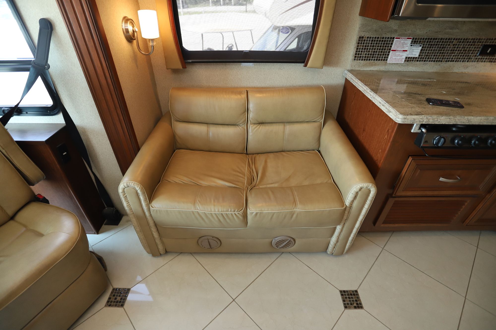 Used 2014 Forest River Berkshire 400BH Class A  For Sale