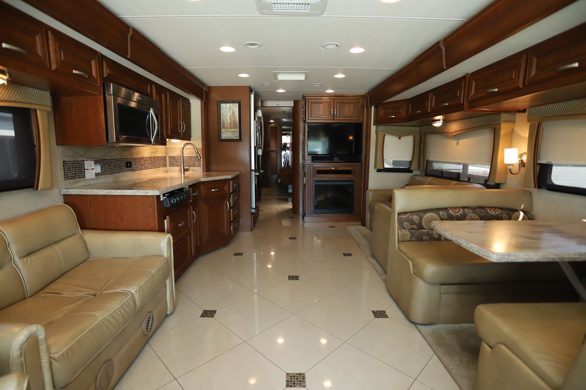 Used 2014 Forest River Berkshire 400BH Class A  For Sale