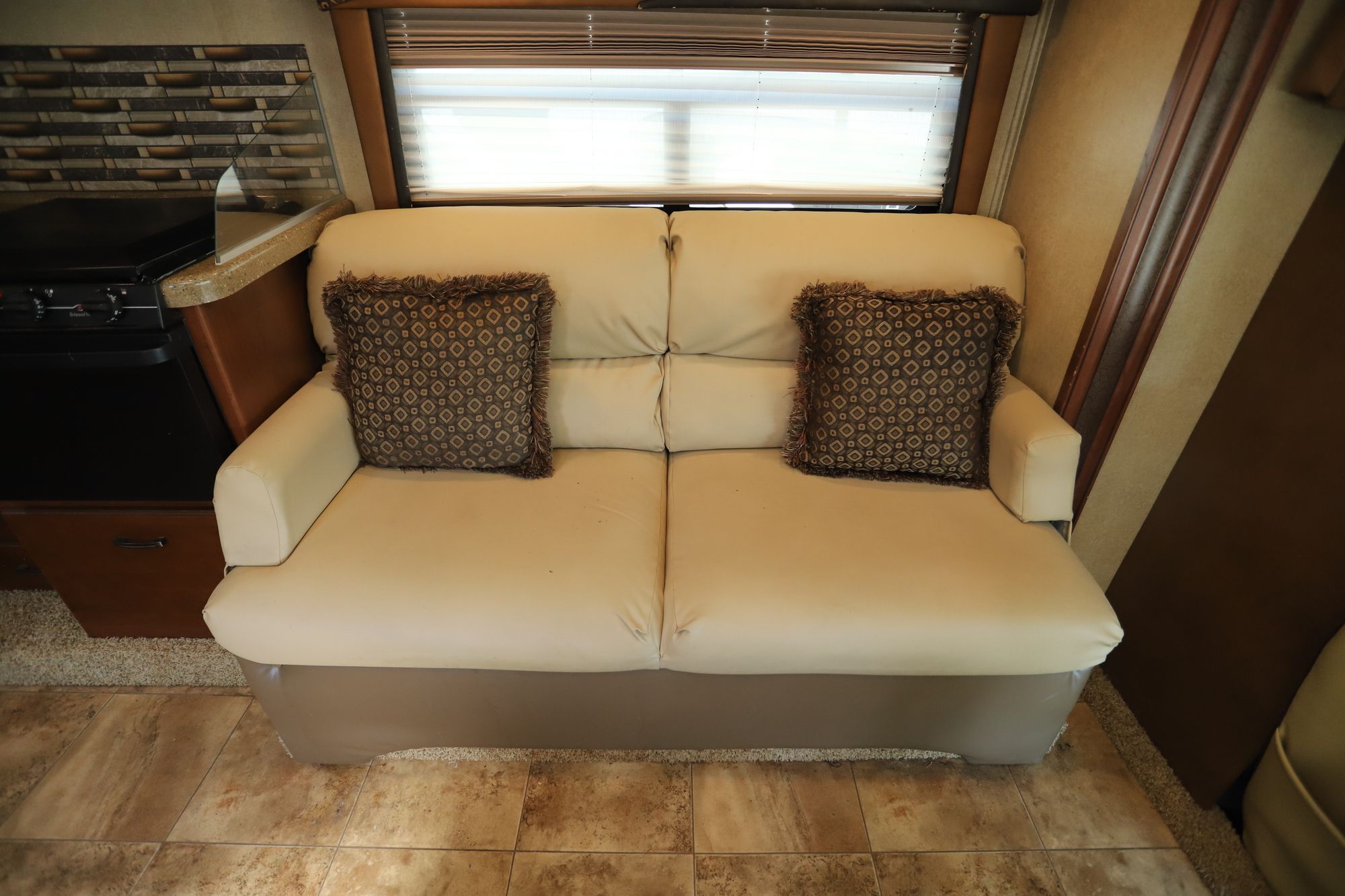 Used 2014 Jayco Greyhawk 31FS Class C  For Sale