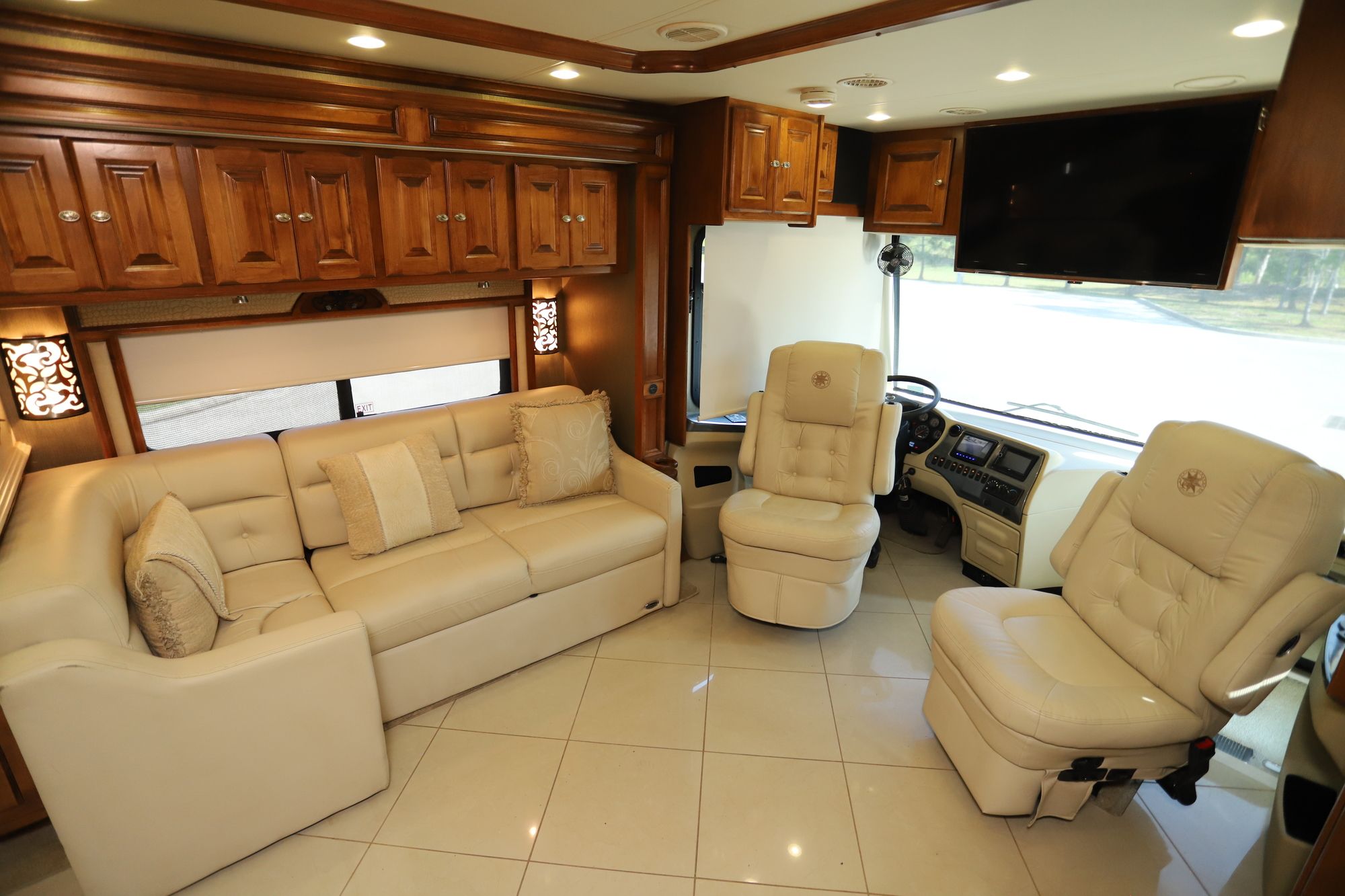 Used 2013 Tiffin Motor Homes Phaeton 36GH Class A  For Sale