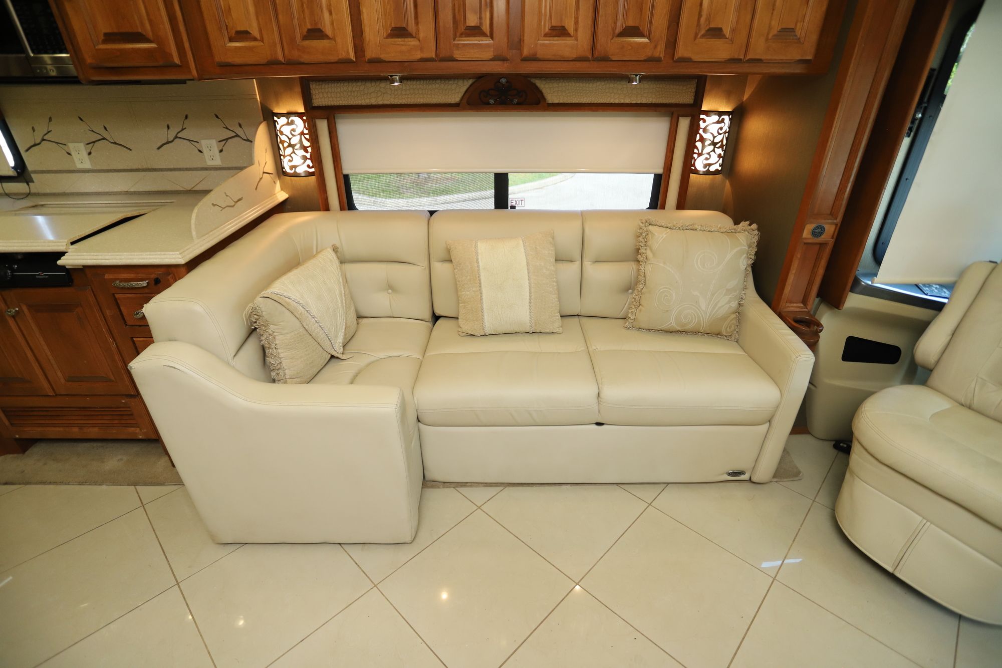 Used 2013 Tiffin Motor Homes Phaeton 36GH Class A  For Sale