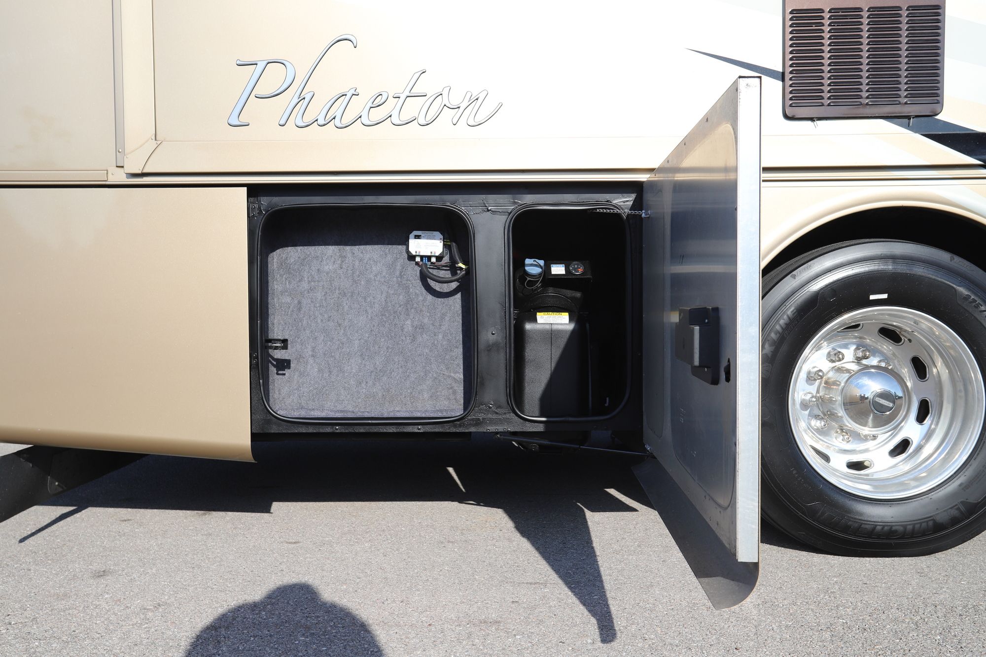 Used 2013 Tiffin Motor Homes Phaeton 36GH Class A  For Sale