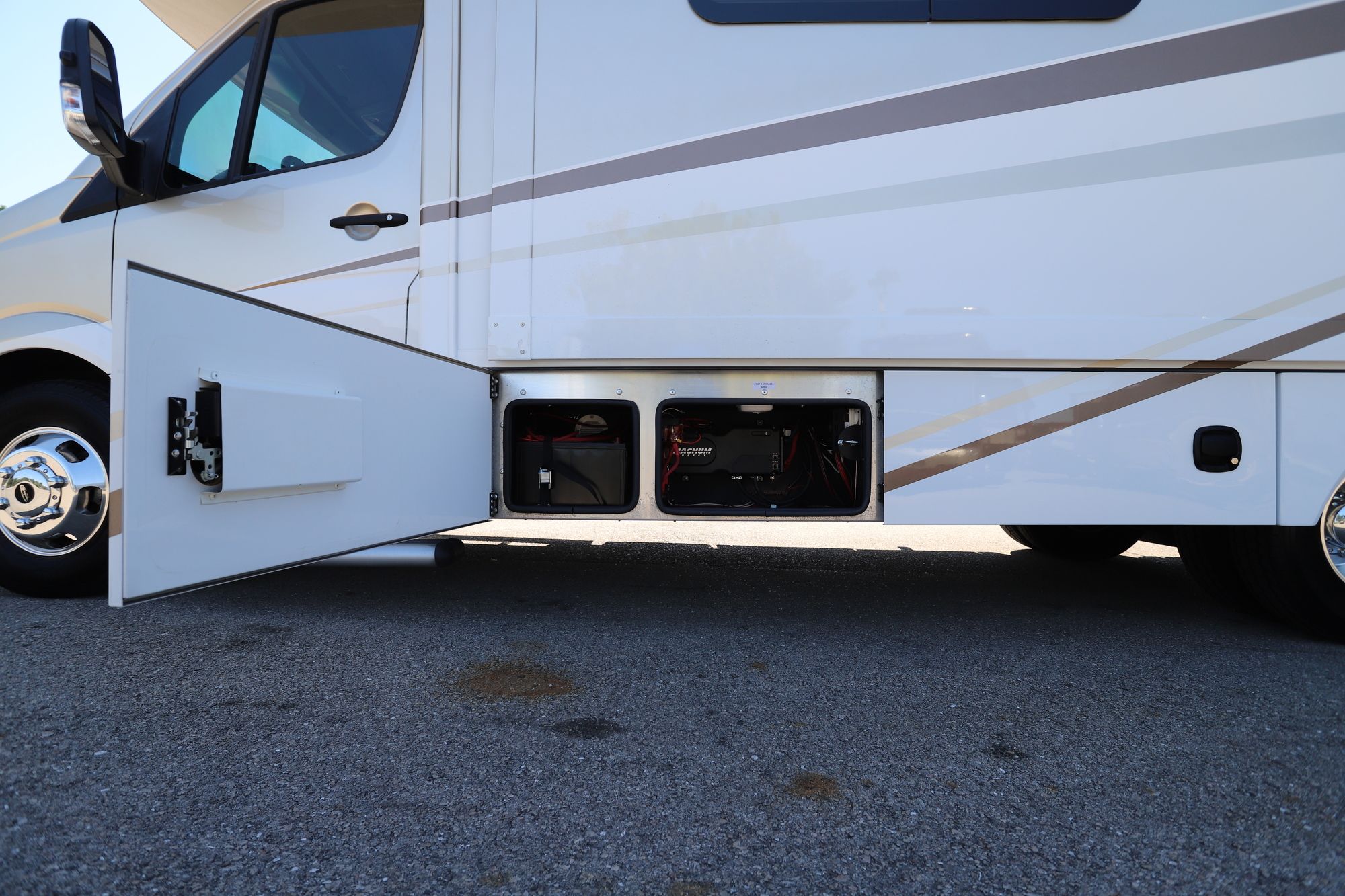 Used 2020 Renegade Rv Vienna 25FW Class C  For Sale