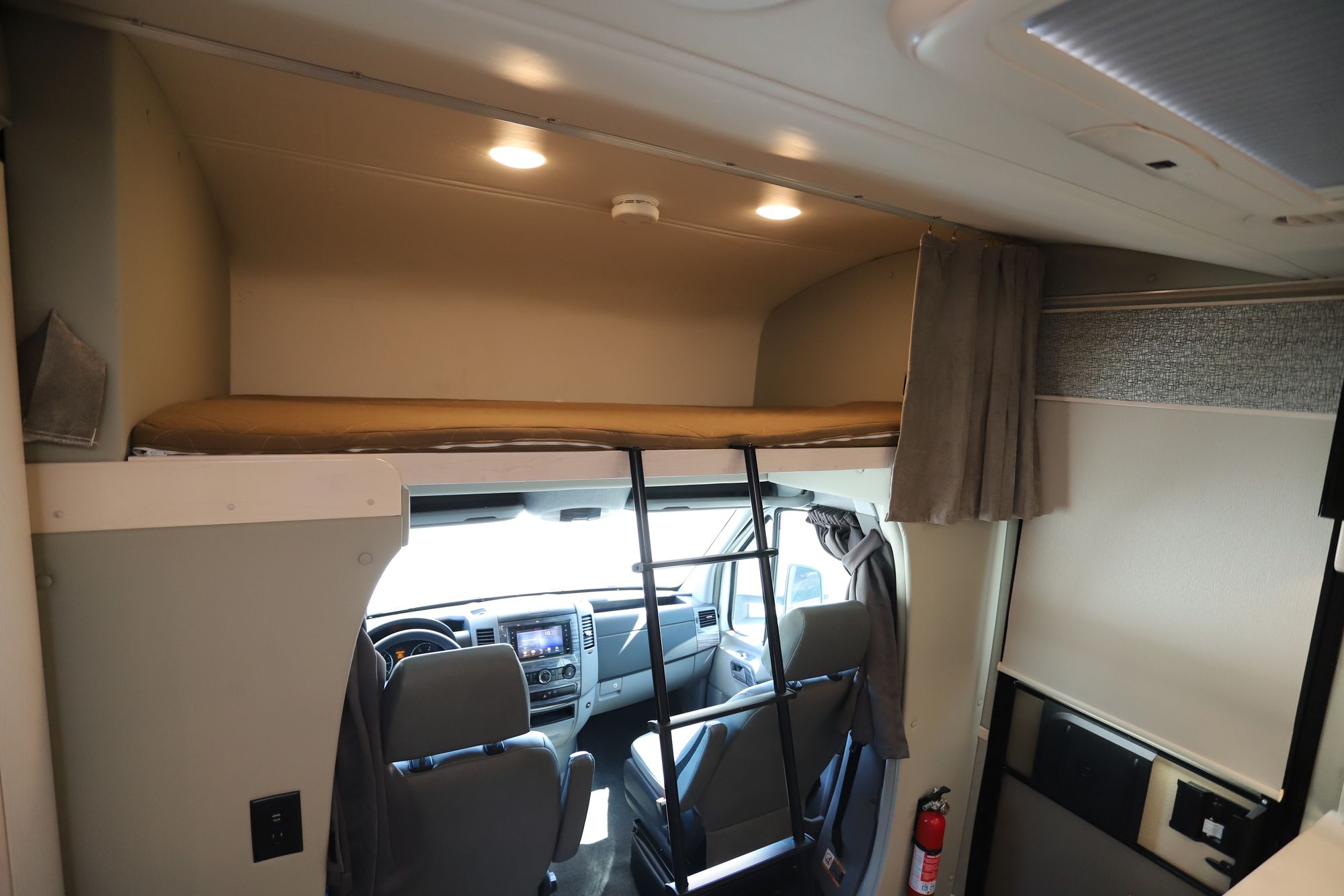 Used 2020 Renegade Rv Vienna 25FW Class C  For Sale