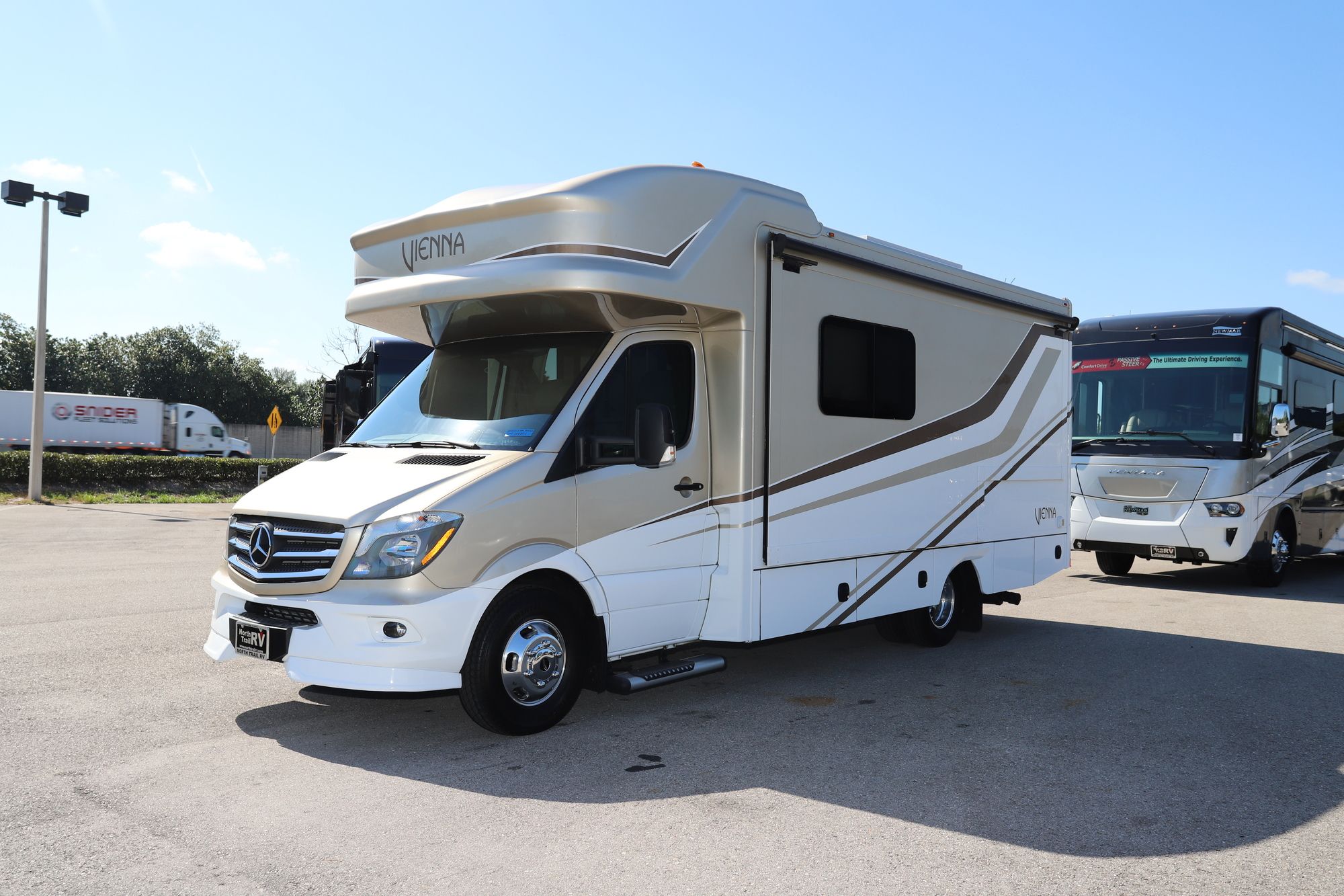 Used 2020 Renegade Rv Vienna 25FW Class C  For Sale