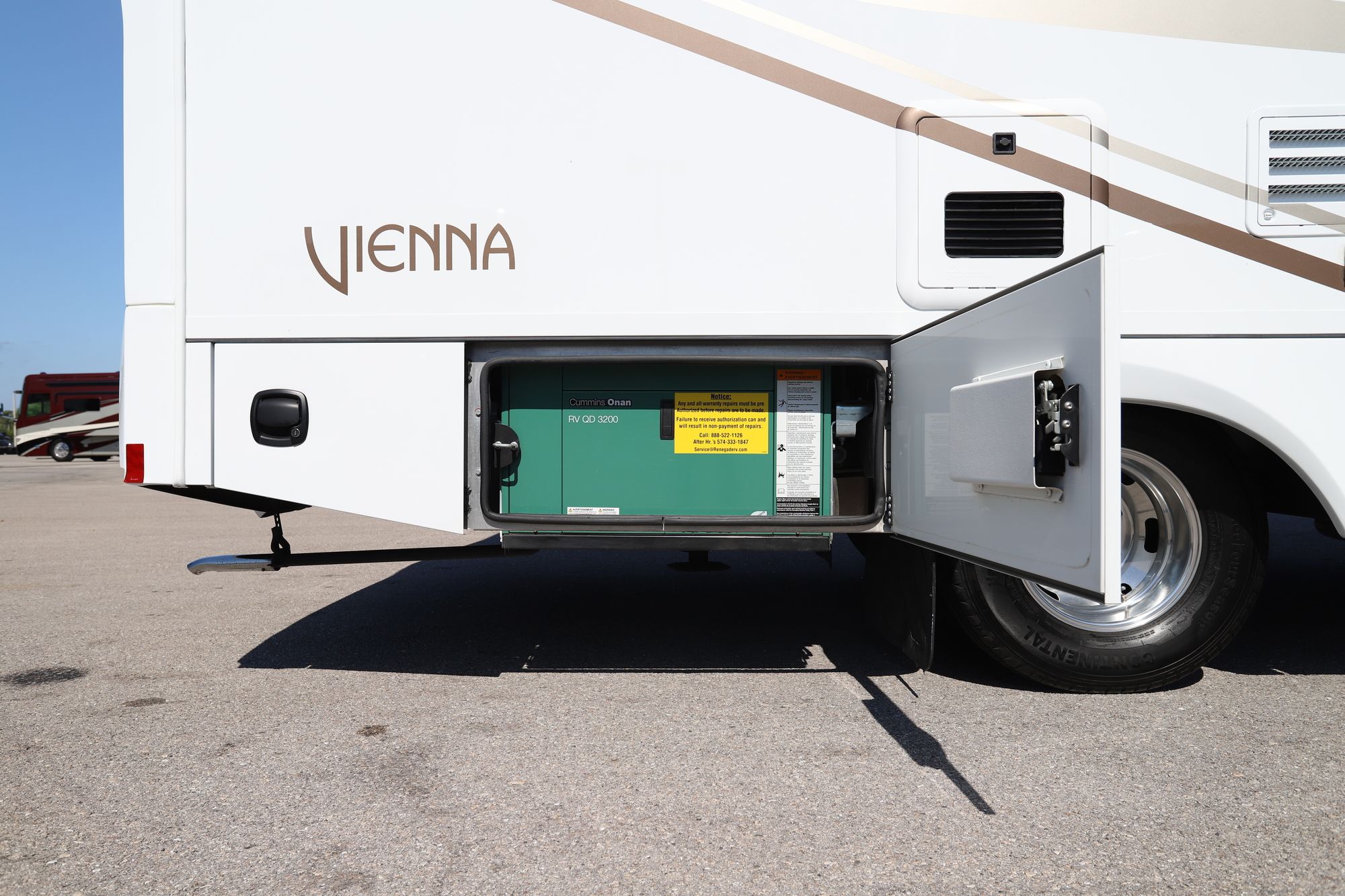 Used 2020 Renegade Rv Vienna 25FW Class C  For Sale