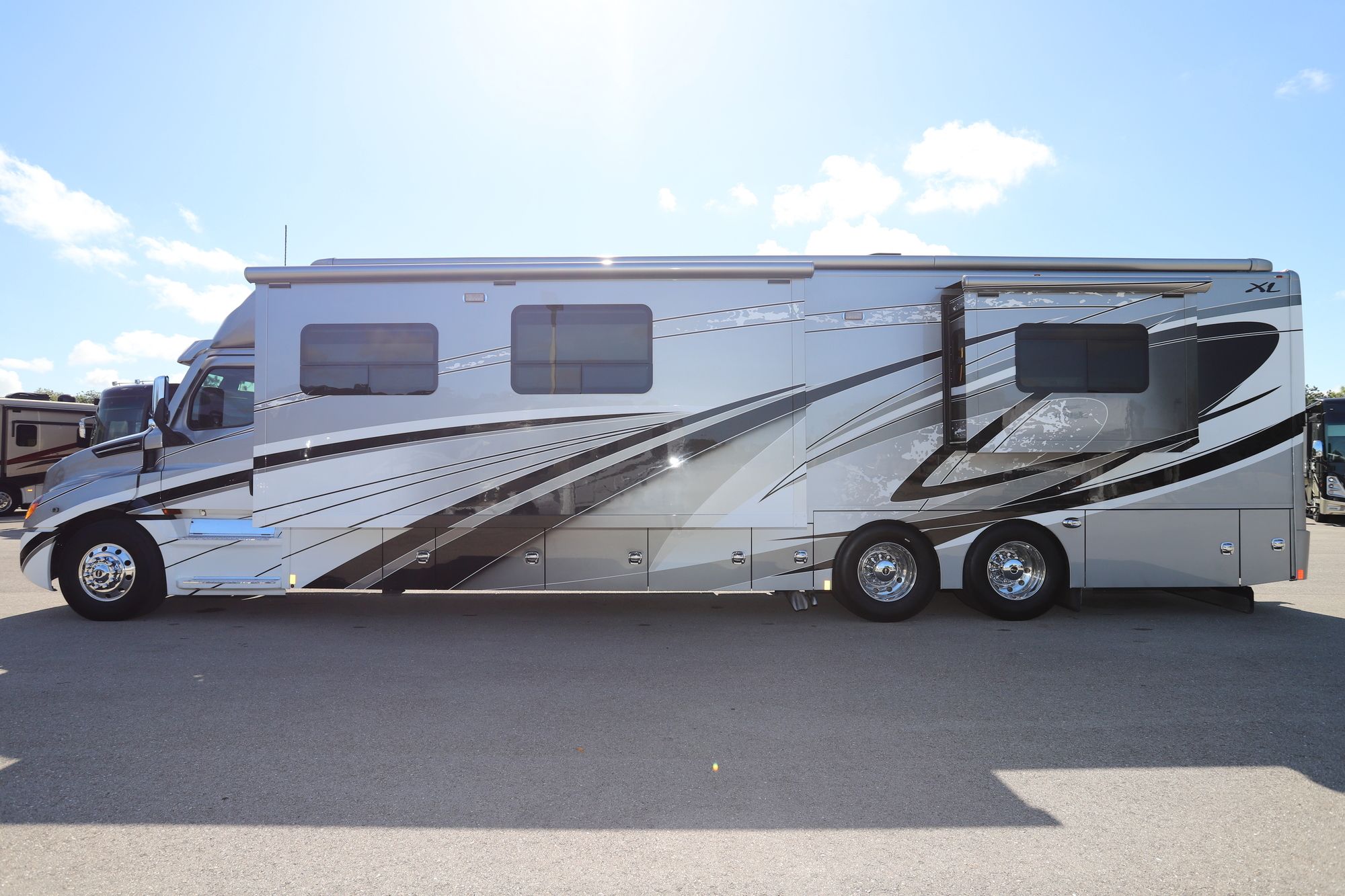 New 2022 Renegade Rv Xl 45DBM Super C  For Sale