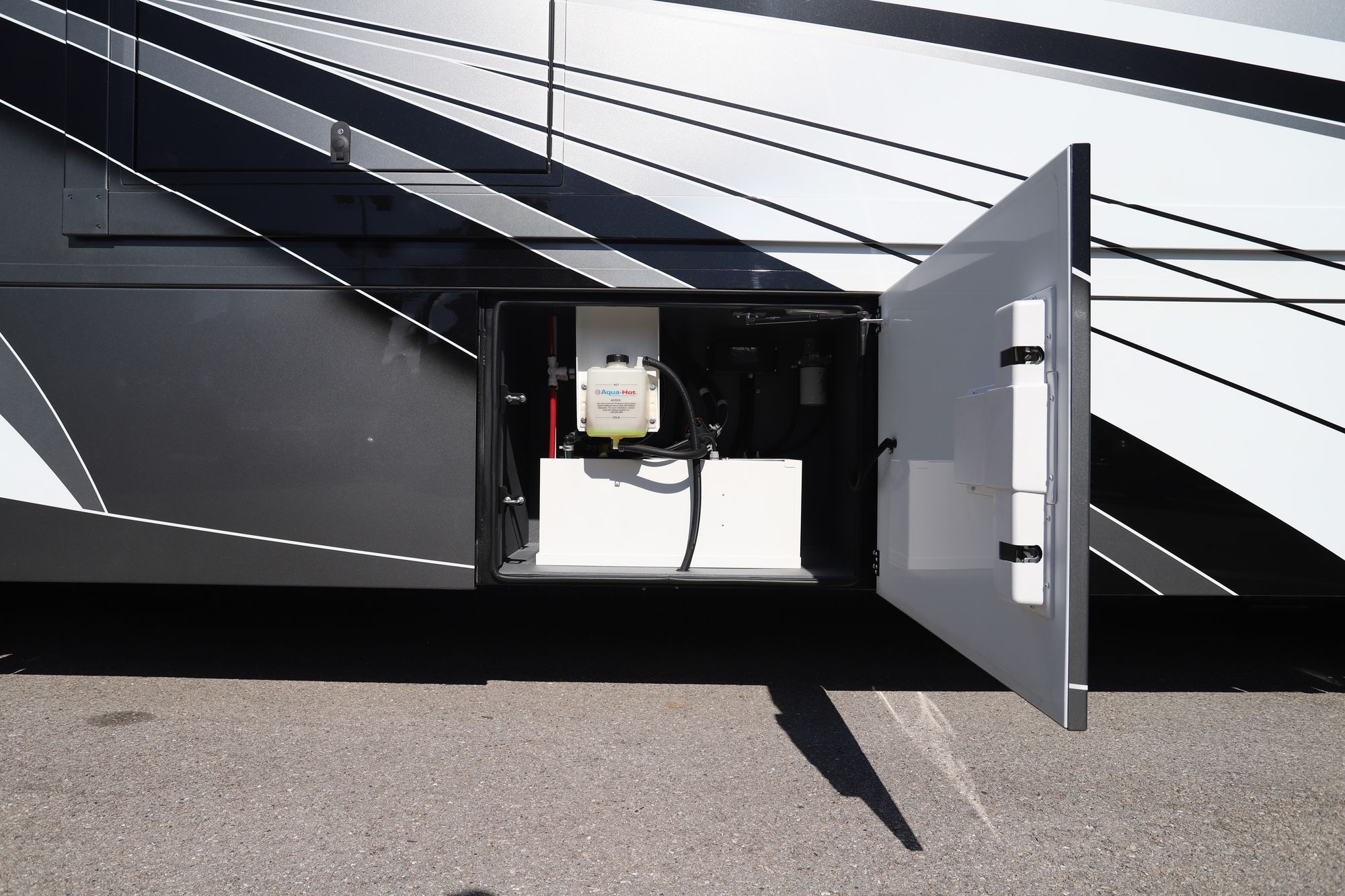 New 2022 Renegade Rv Xl 45DBM Super C  For Sale